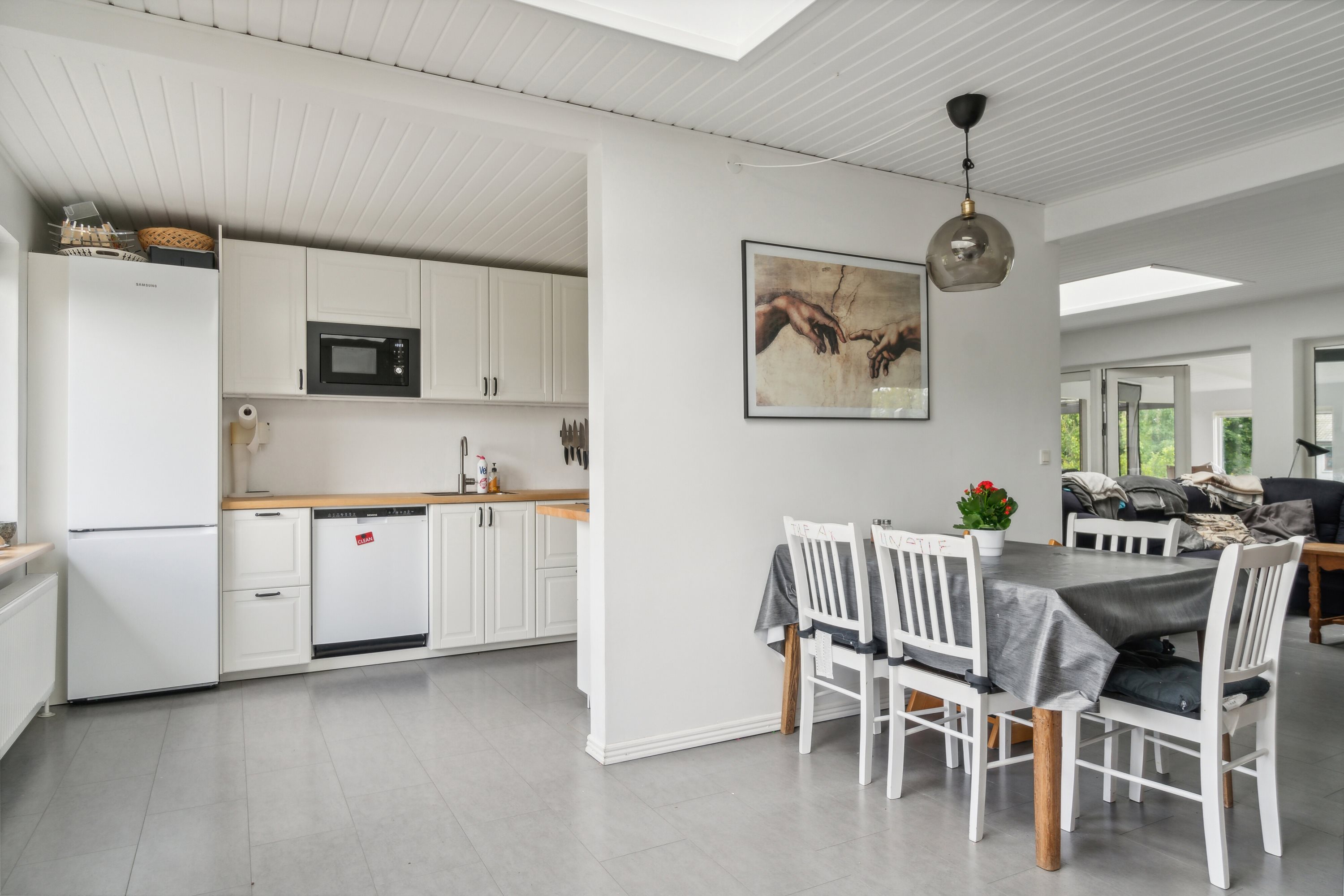 Fremhævet spisestue billede i fuldskærmstilstand. Billede af Solsortevej 28, 7441 Bording