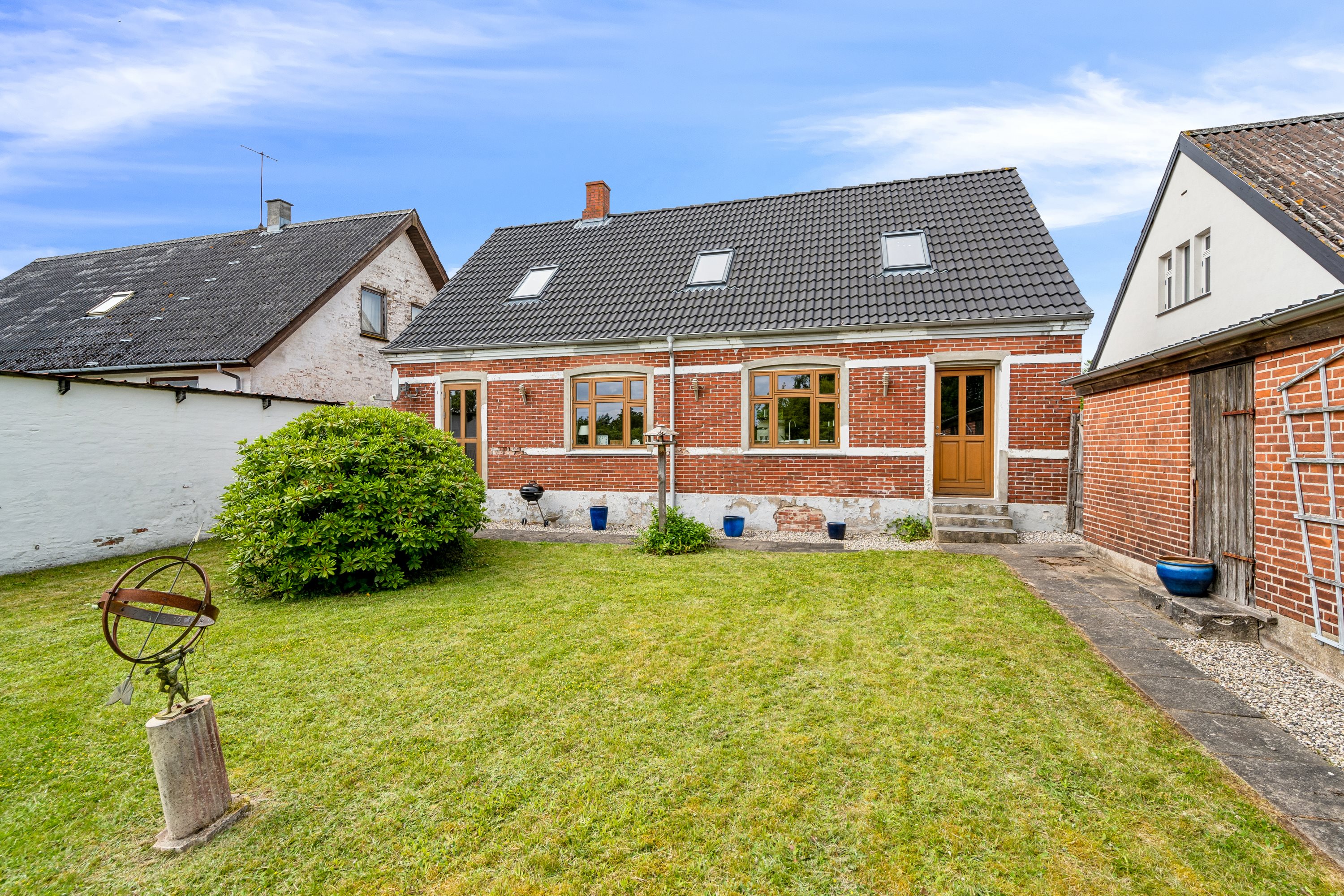 Fremhævet ejendom 1 billede i fuldskærmstilstand. Billede af Ballevej 8, Tirstrup, 8400 Ebeltoft