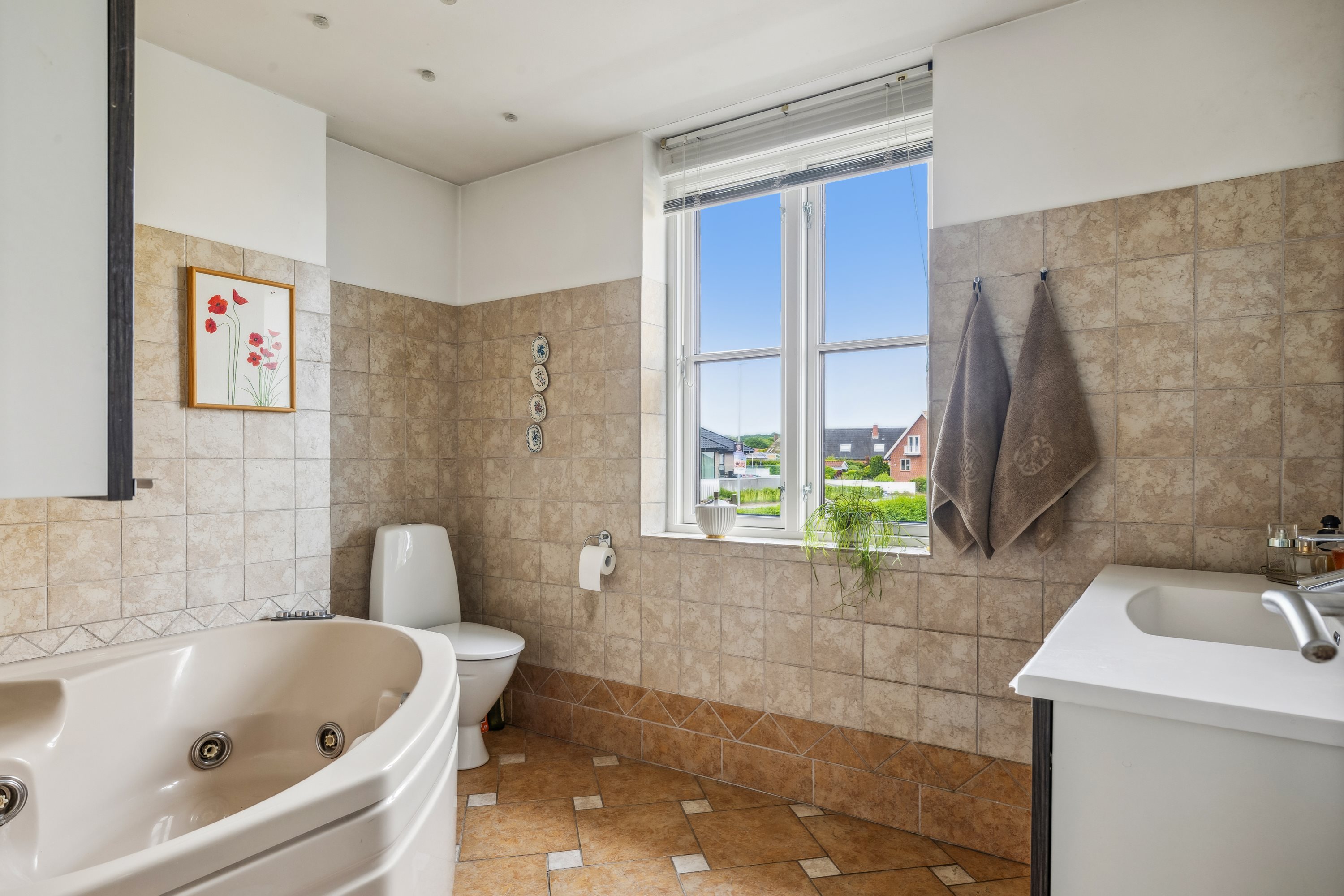 Fremhævet badeværelse billede i fuldskærmstilstand. Billede af Svendborgvej 134, 5600 Faaborg