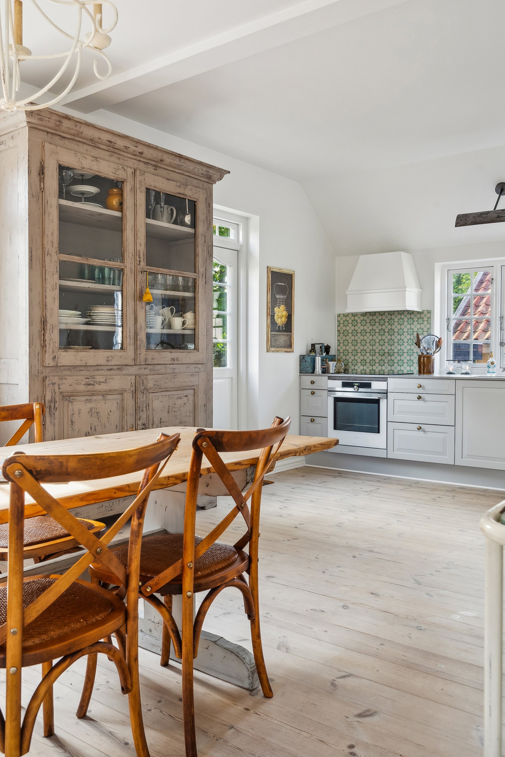 Fremhævet køkken alrum billede i fuldskærmstilstand. Billede af Kong Eriks Vej 2, Midtbyen, 9990 Skagen