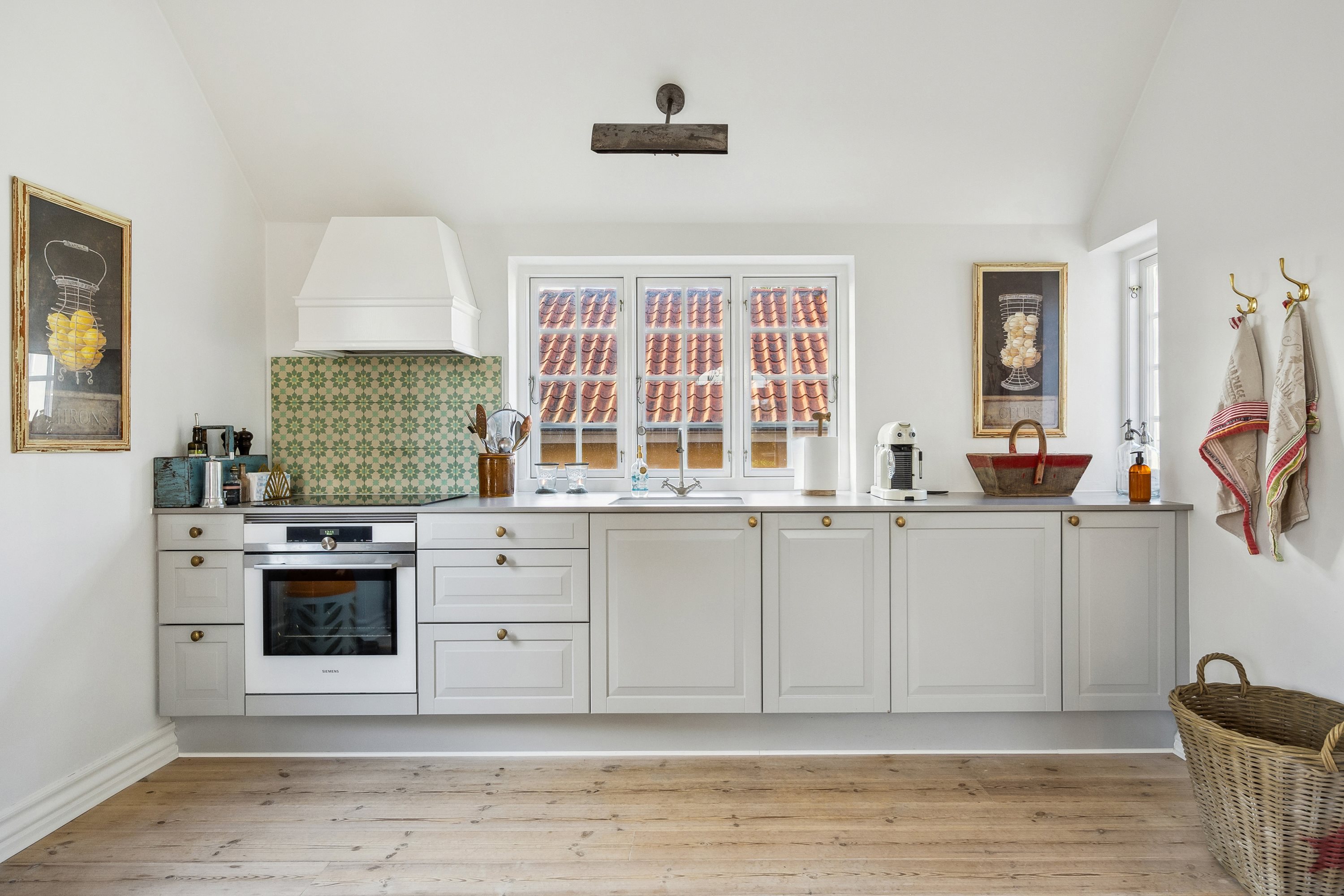 Fremhævet køkken billede i fuldskærmstilstand. Billede af Kong Eriks Vej 2, Midtbyen, 9990 Skagen