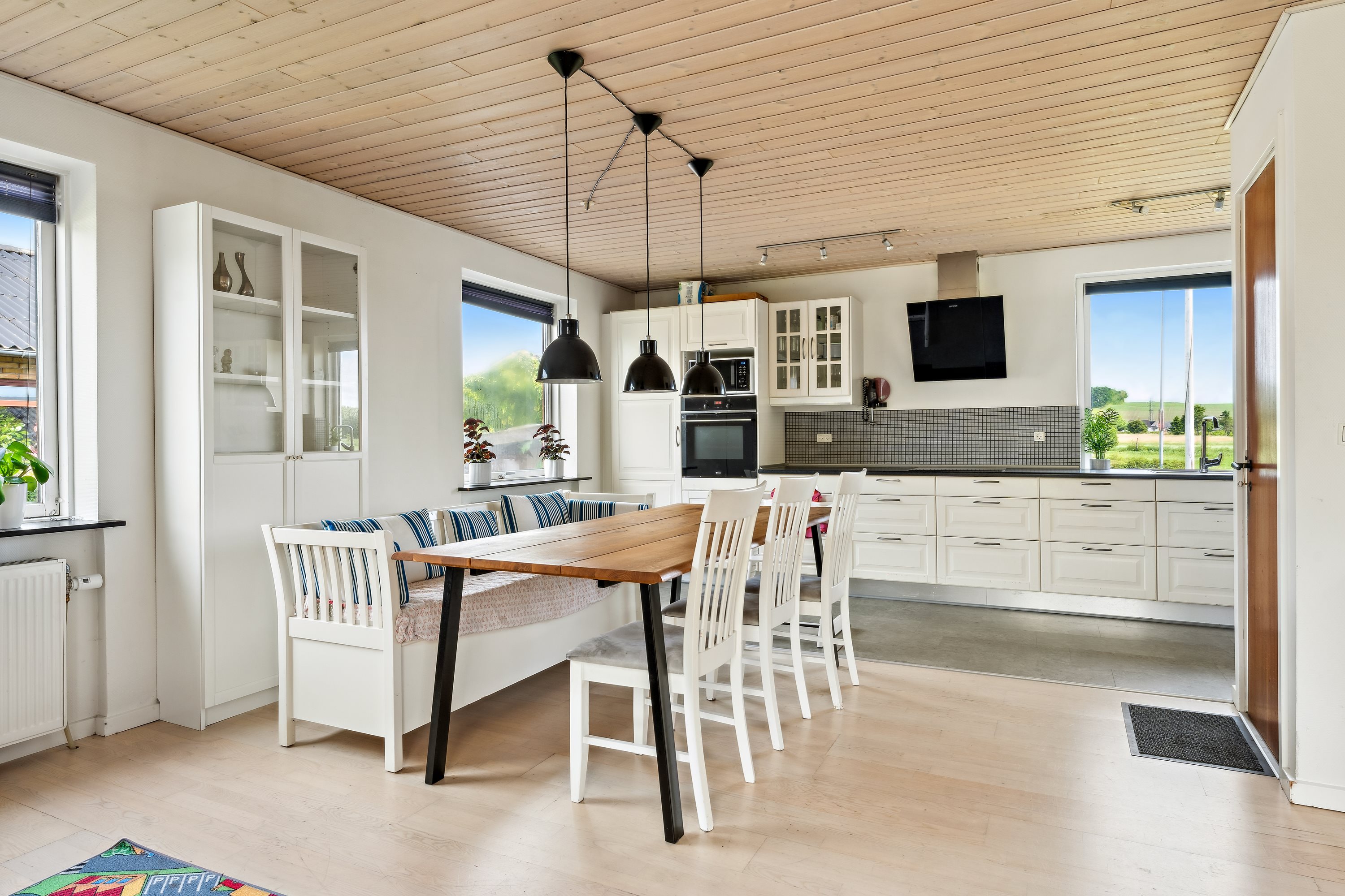 Fremhævet køkken billede i fuldskærmstilstand. Billede af Teglværksvej 30, 8860 Ulstrup