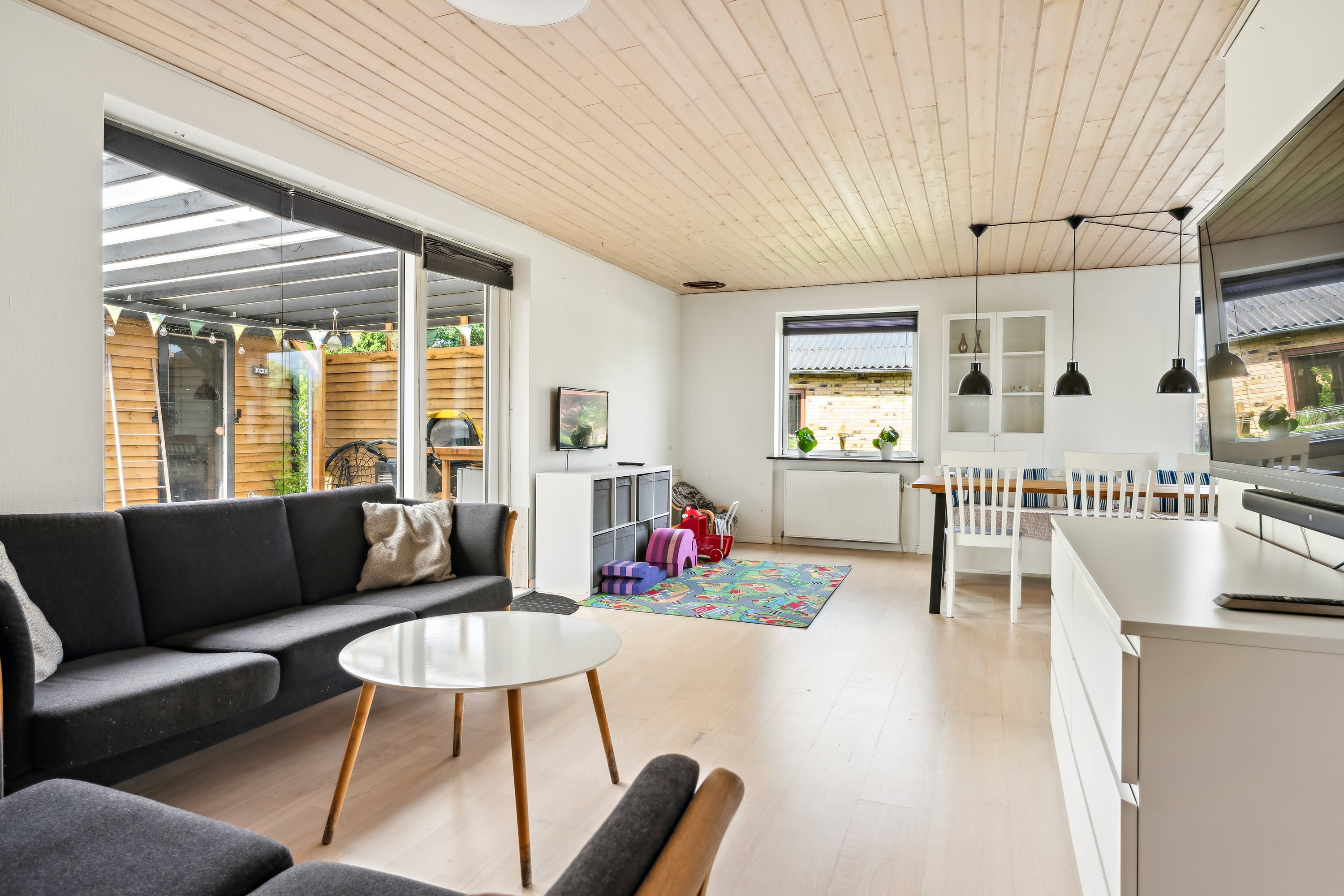 Fremhævet stue billede i fuldskærmstilstand. Billede af Teglværksvej 30, 8860 Ulstrup