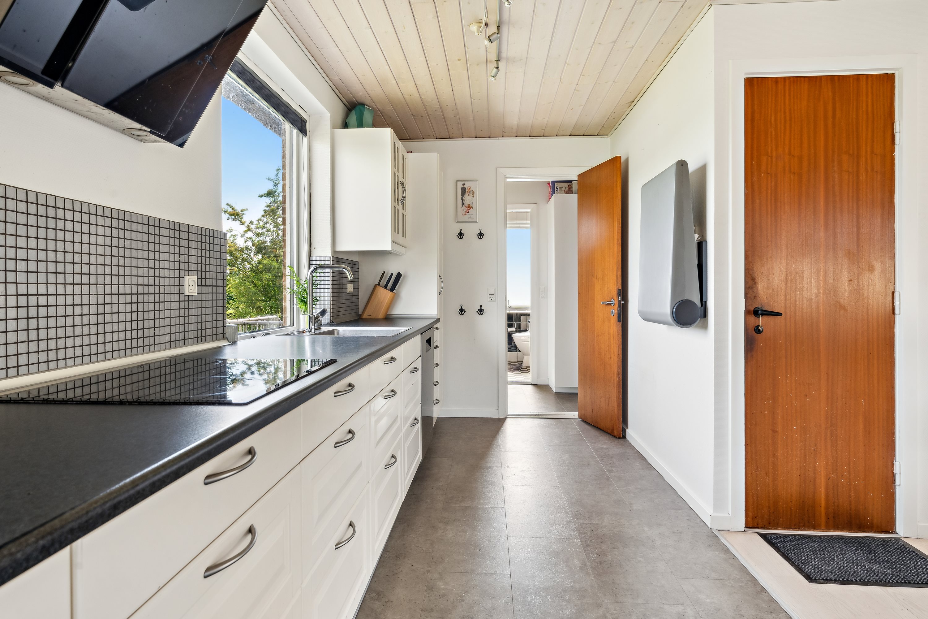 Fremhævet køkken billede i fuldskærmstilstand. Billede af Teglværksvej 30, 8860 Ulstrup