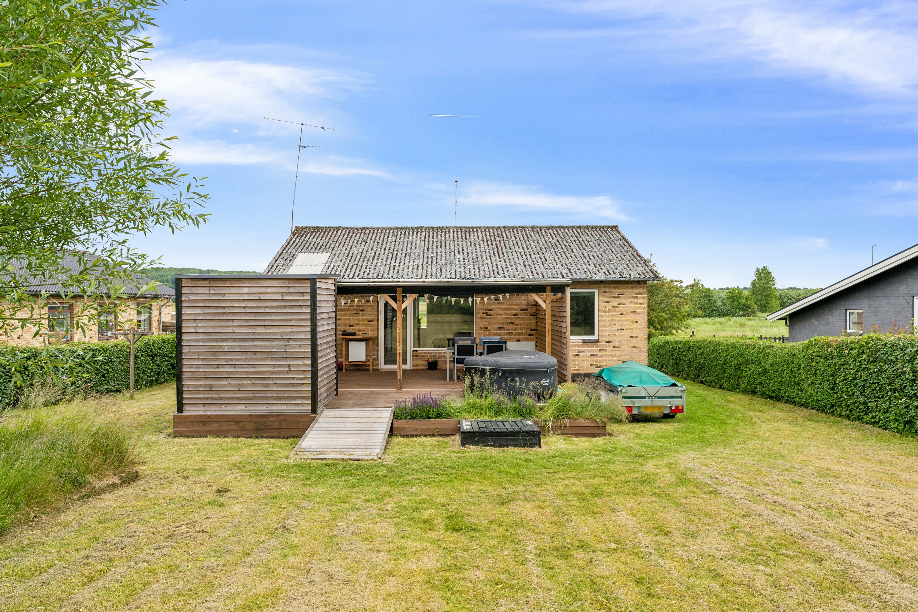 Fremhævet have billede i fuldskærmstilstand. Billede af Teglværksvej 30, 8860 Ulstrup