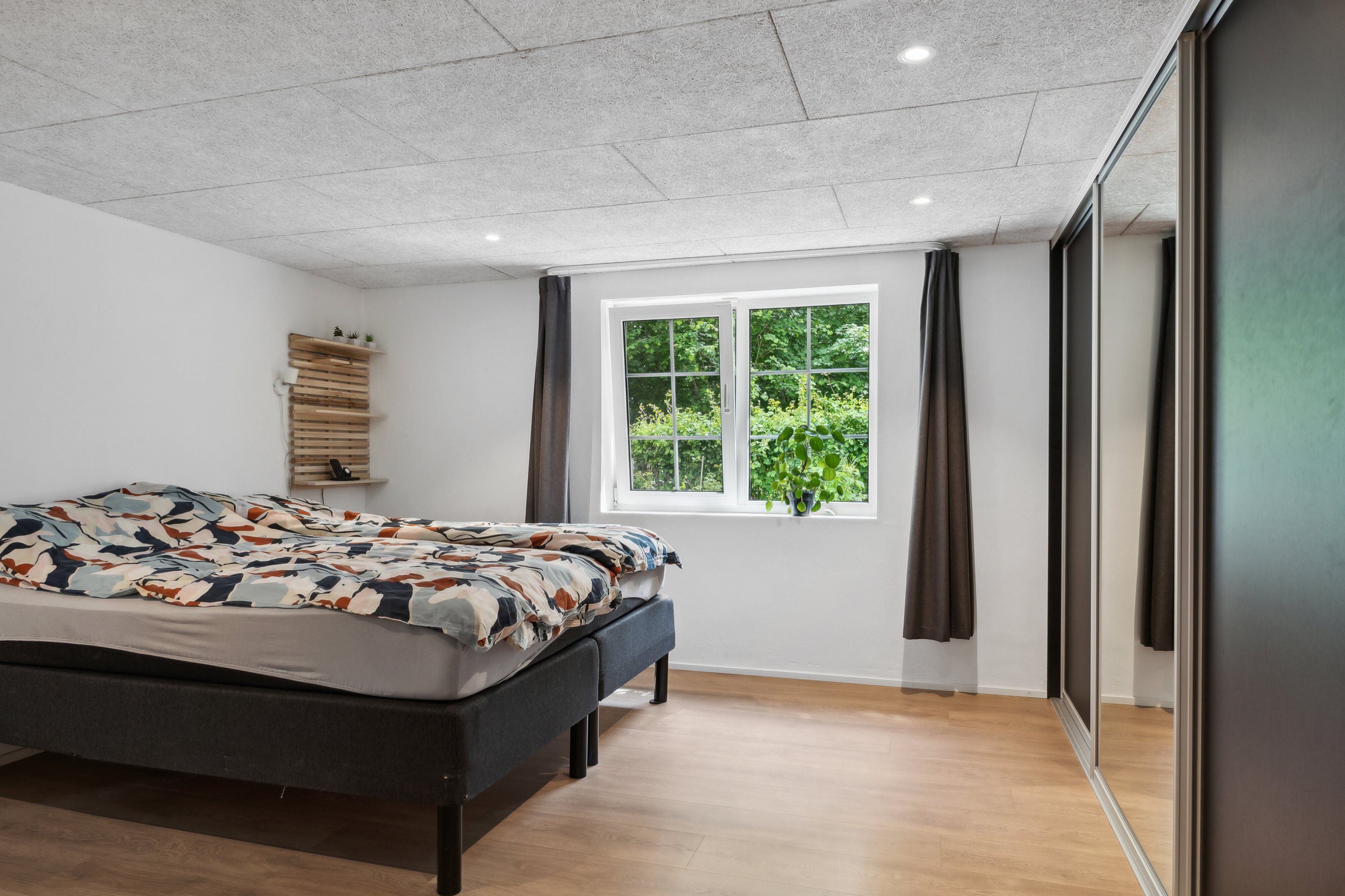 Fremhævet soveværelse billede i fuldskærmstilstand. Billede af Ved Diget 17, 7430 Ikast