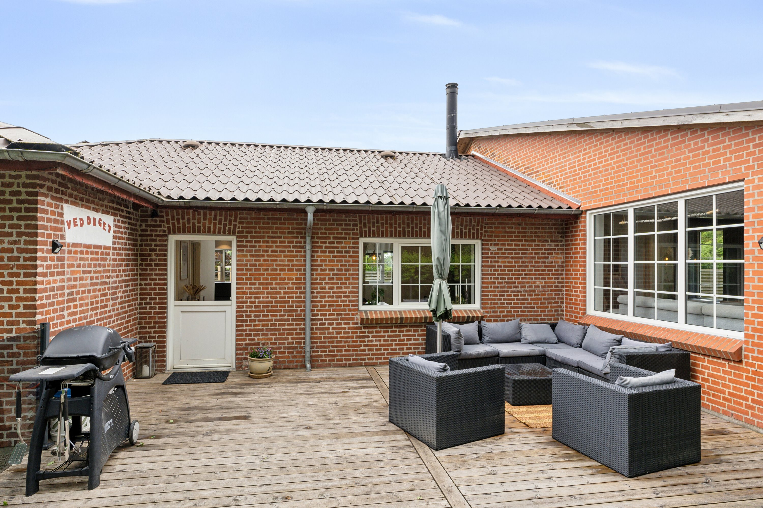 Fremhævet terrasse billede i fuldskærmstilstand. Billede af Ved Diget 17, 7430 Ikast