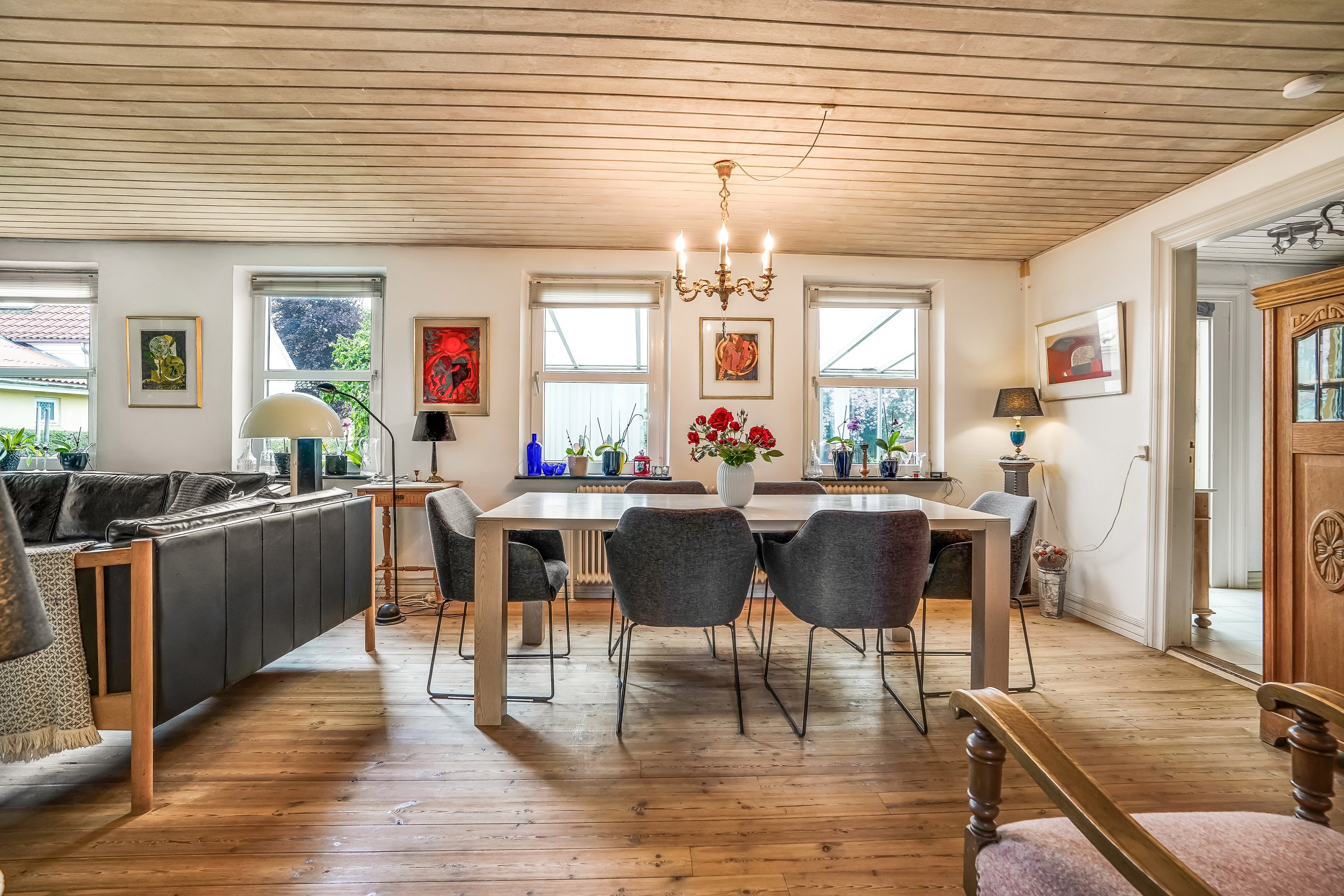 Fremhævet stue billede i fuldskærmstilstand. Billede af Sdr. Vissingvej 16, Sdr Vissing, 8740 Brædstrup