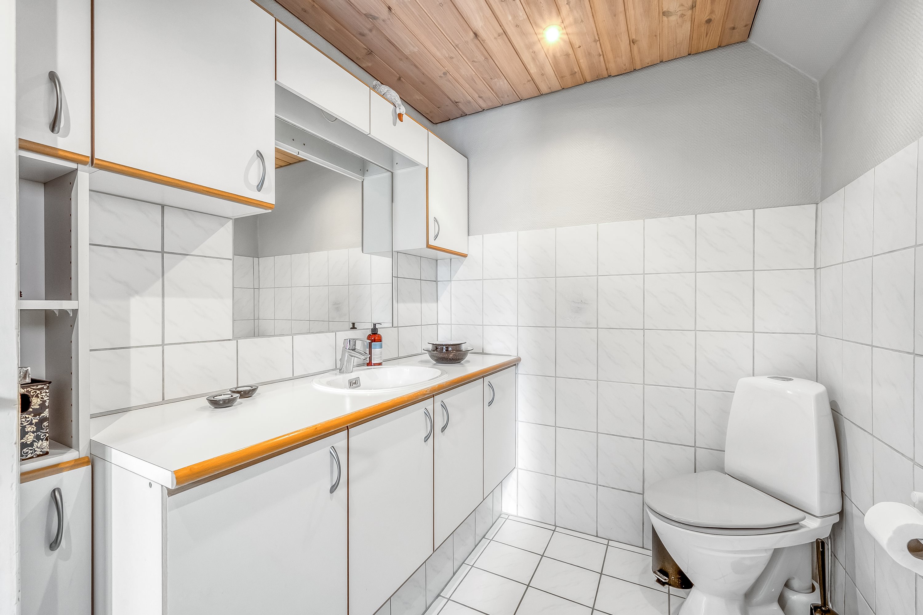 Fremhævet badeværelse billede i fuldskærmstilstand. Billede af Søvejen 23, Rækker Mølle , 6900 Skjern