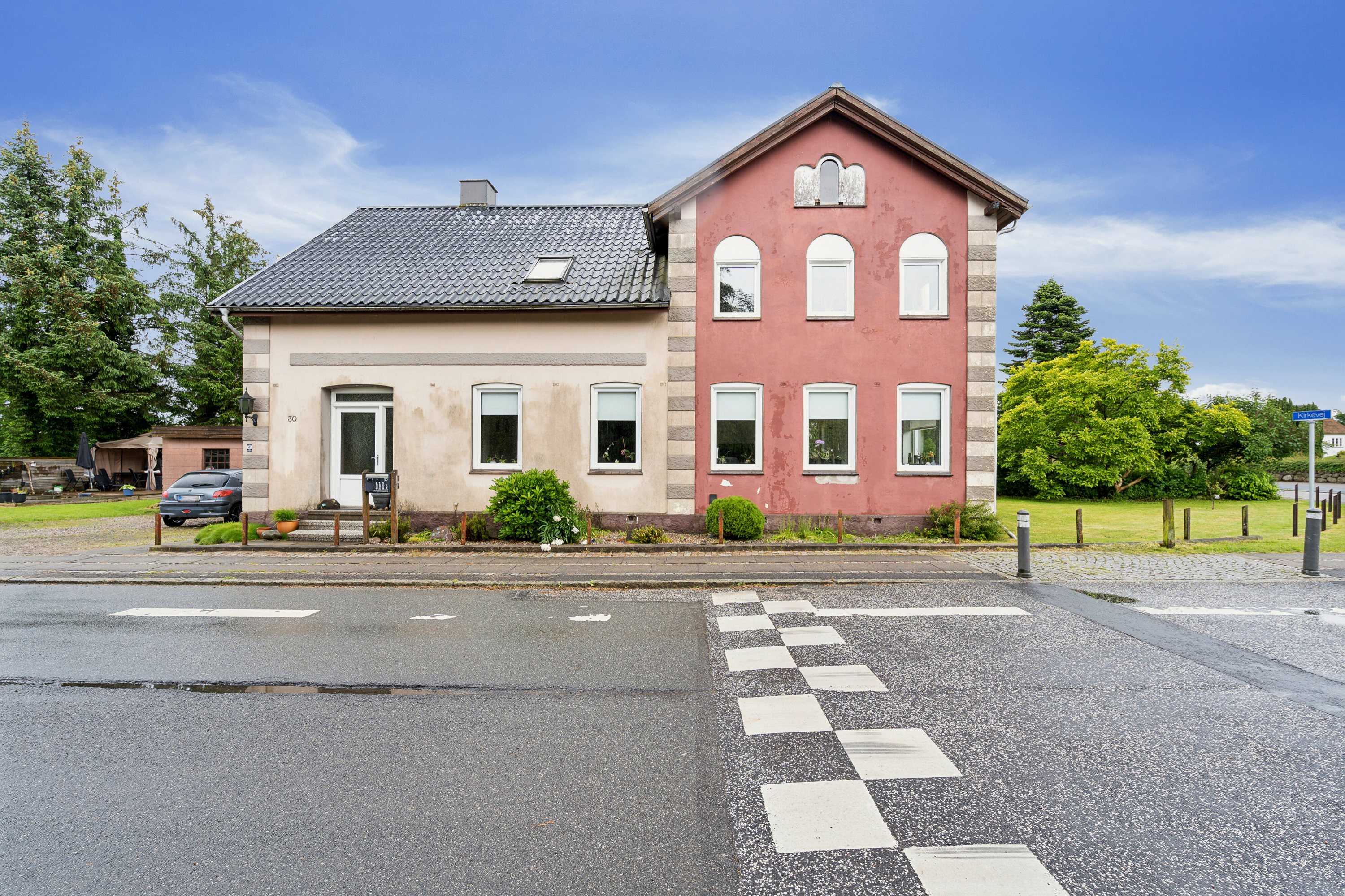 Fremhævet set fra vejen billede i fuldskærmstilstand. Billede af Hærvejen 30, Bov, 6330 Padborg