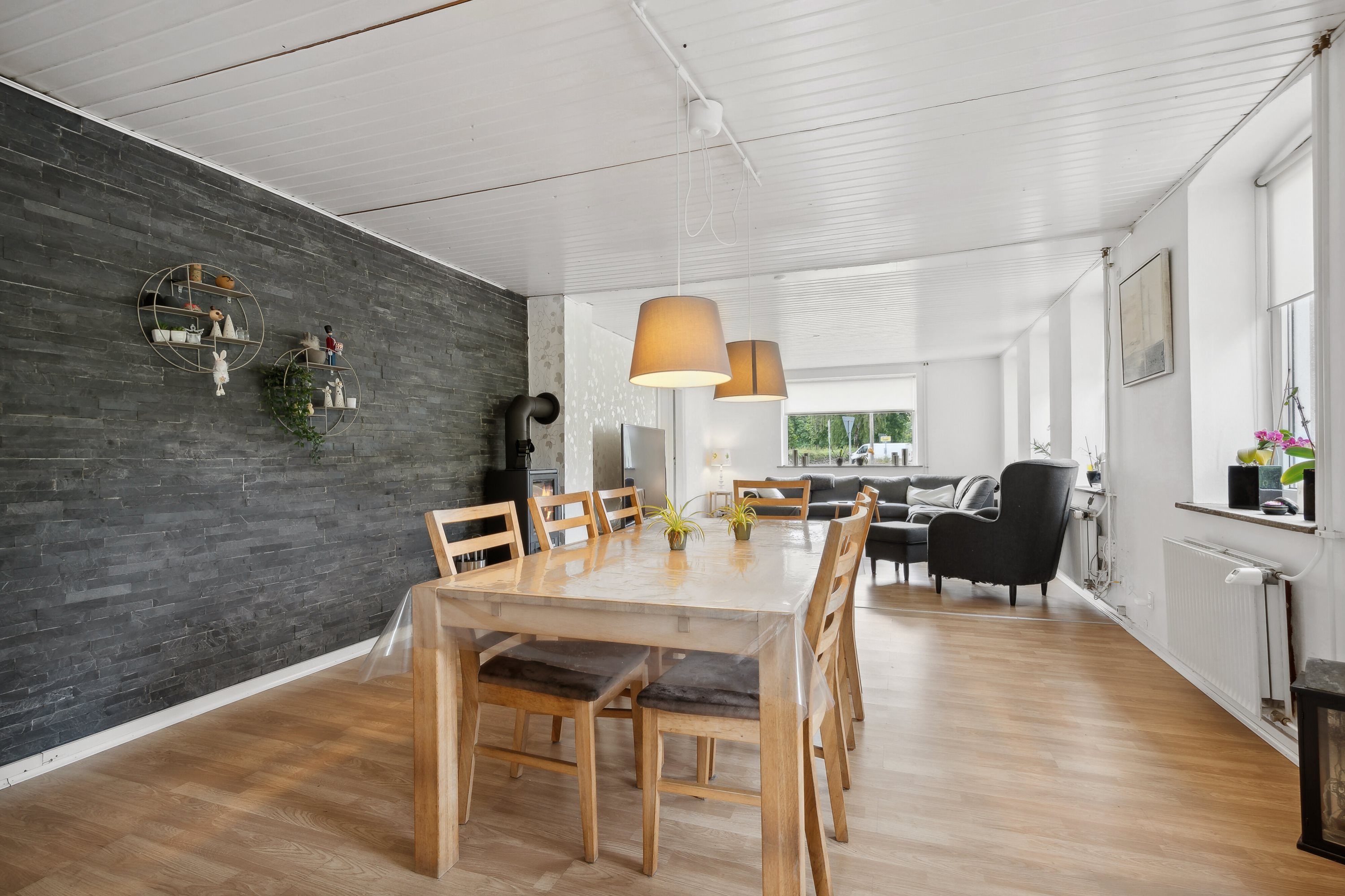 Fremhævet spisestue billede i fuldskærmstilstand. Billede af Hærvejen 30, Bov, 6330 Padborg