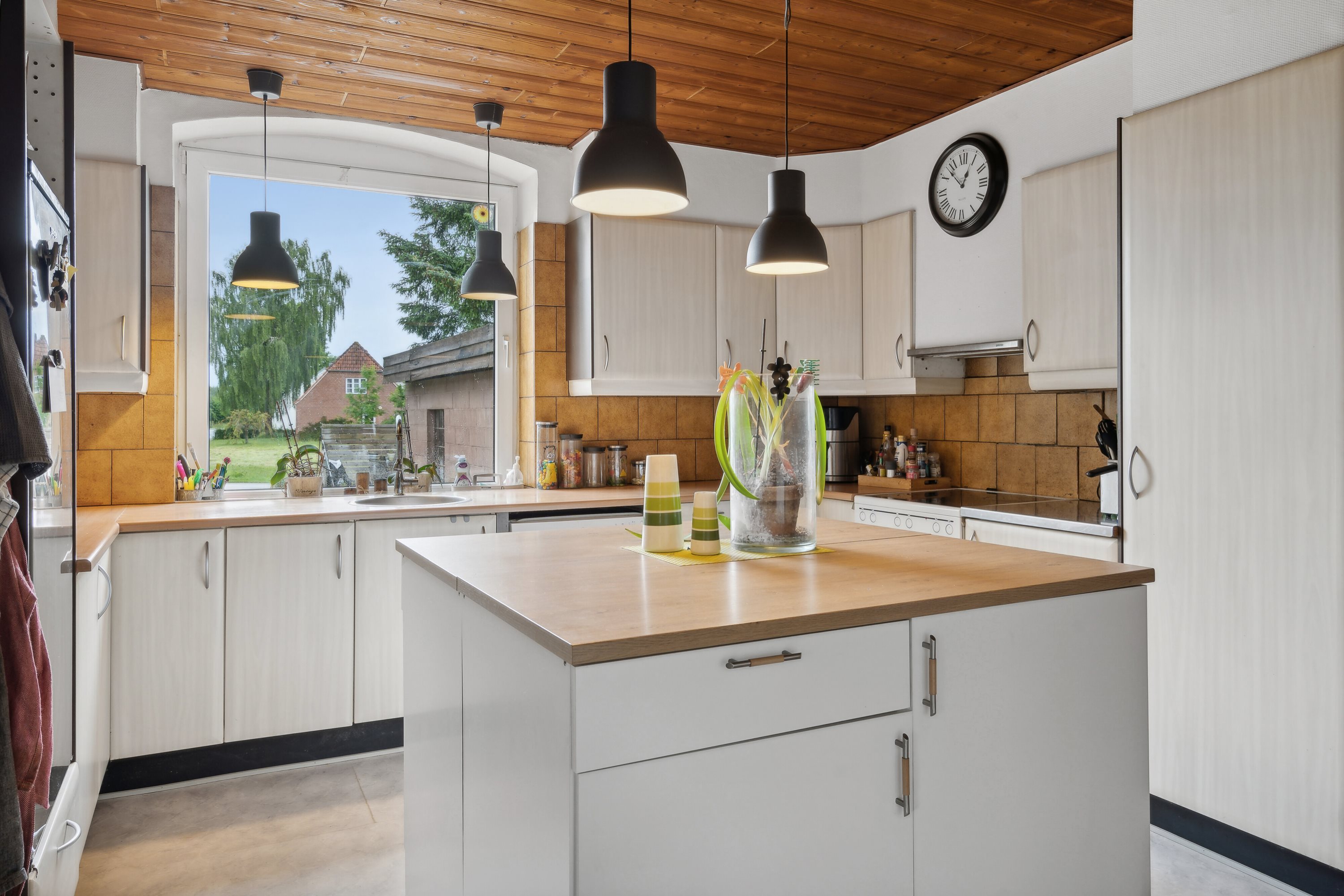 Fremhævet køkken billede i fuldskærmstilstand. Billede af Hærvejen 30, Bov, 6330 Padborg