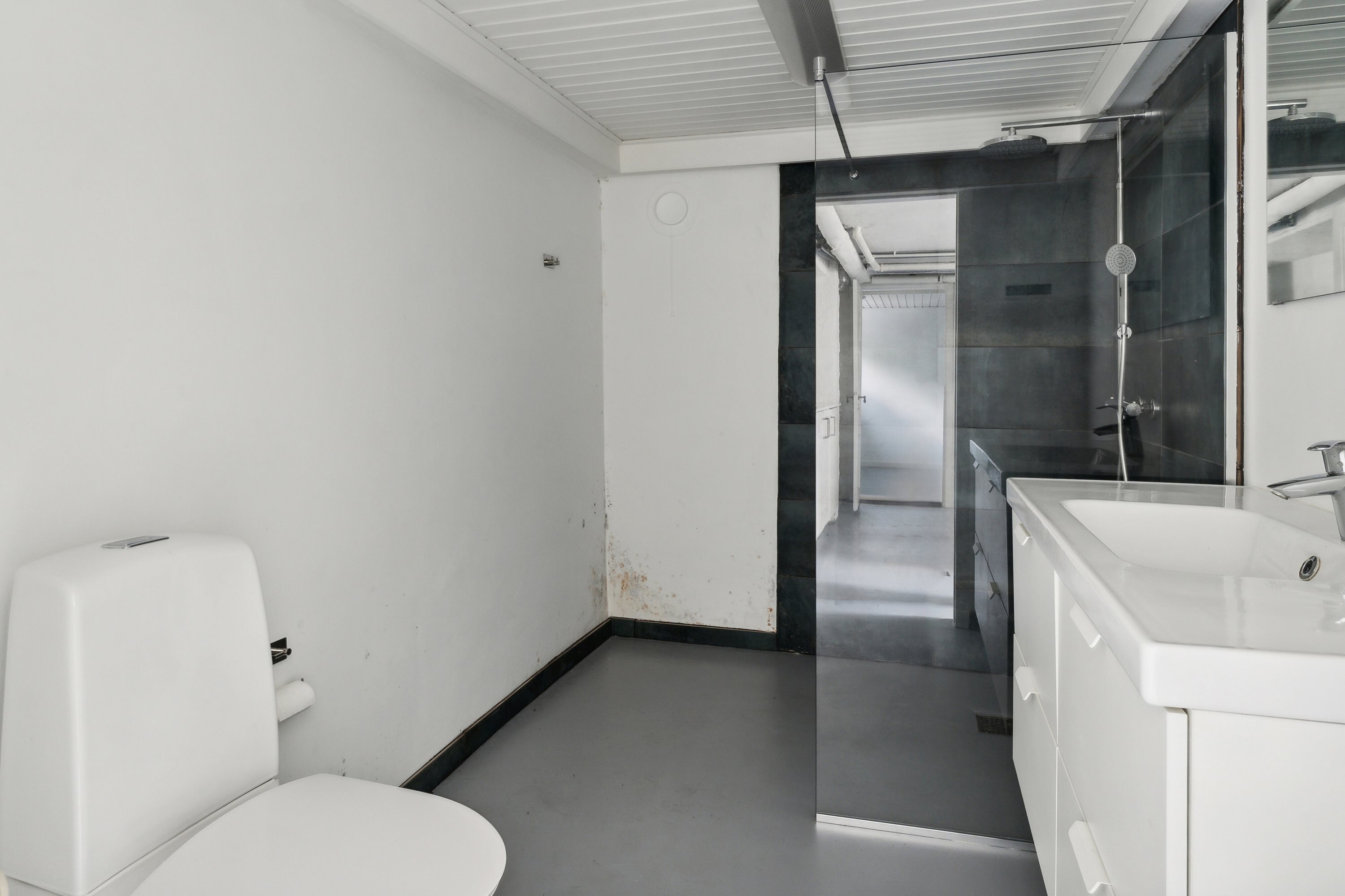 Fremhævet badeværelse billede i fuldskærmstilstand. Billede af Søndersøvej 251, 5462 Morud