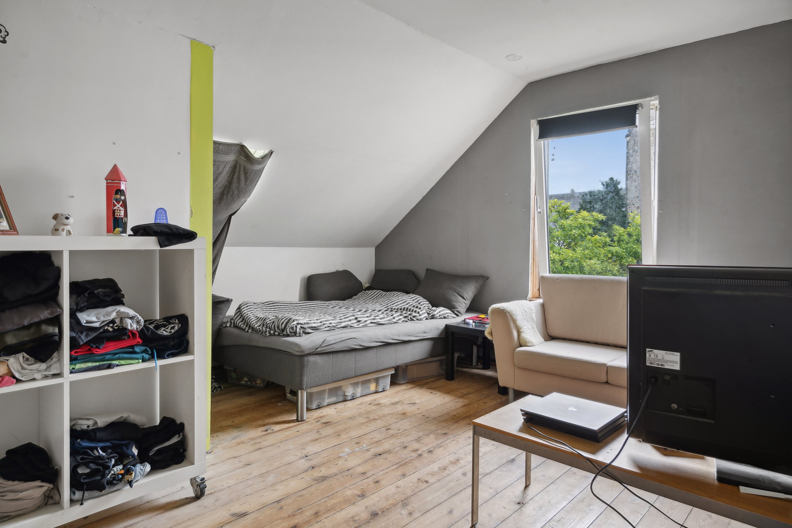 Fremhævet soveværelse billede i fuldskærmstilstand. Billede af Hærvejen 30, Bov, 6330 Padborg