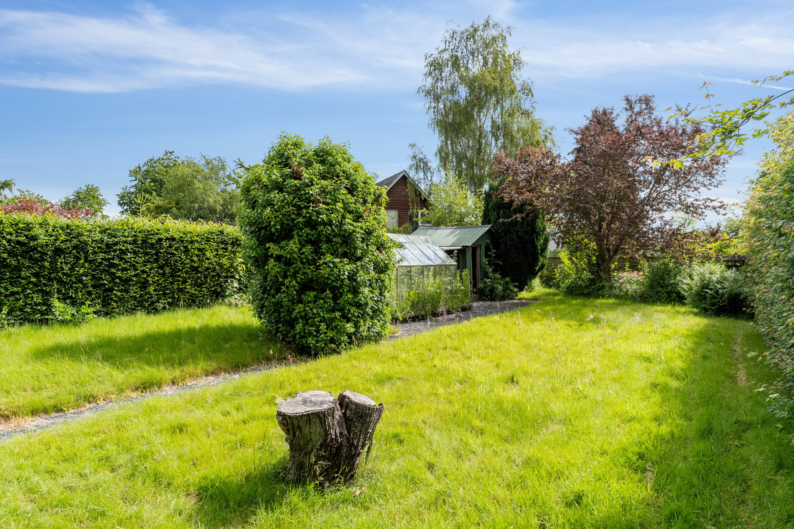 Fremhævet set fra haven billede i fuldskærmstilstand. Billede af Søndersøvej 251, 5462 Morud