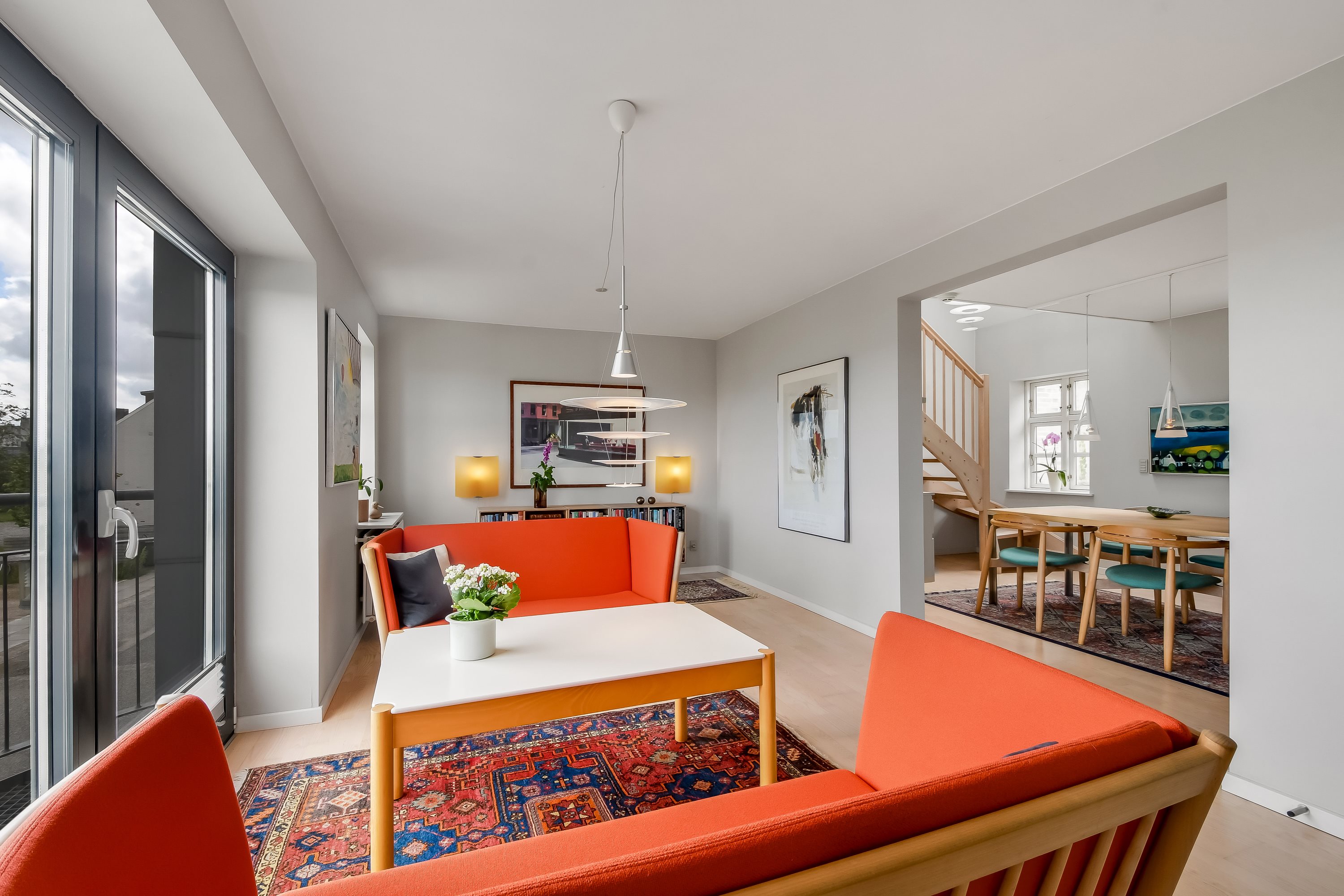 Fremhævet stue billede i fuldskærmstilstand. Billede af Strandvejen 27, 7600 Struer