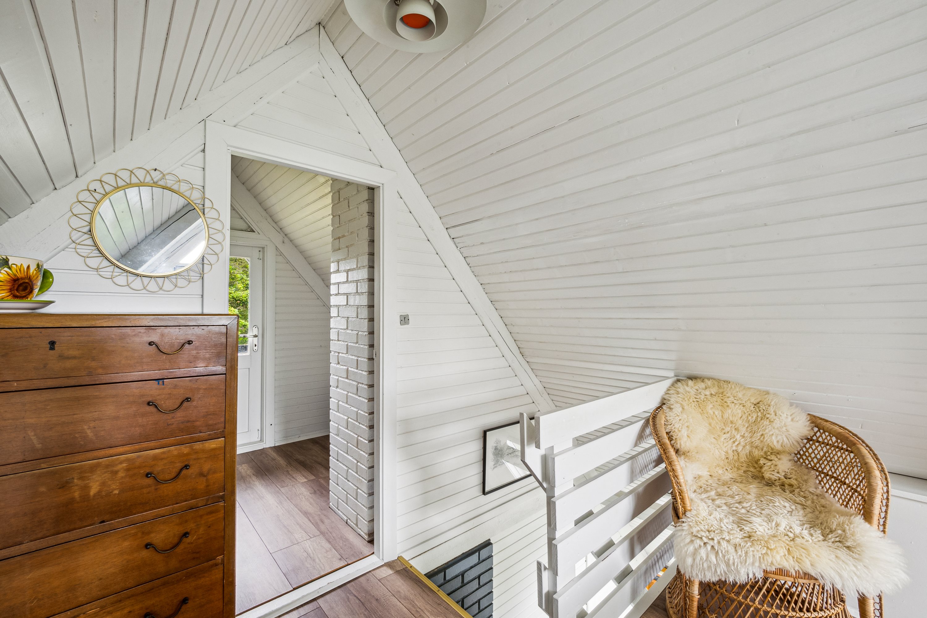 Fremhævet trappe billede i fuldskærmstilstand. Billede af Tyttebærvej 14, Vile, 7870 Roslev