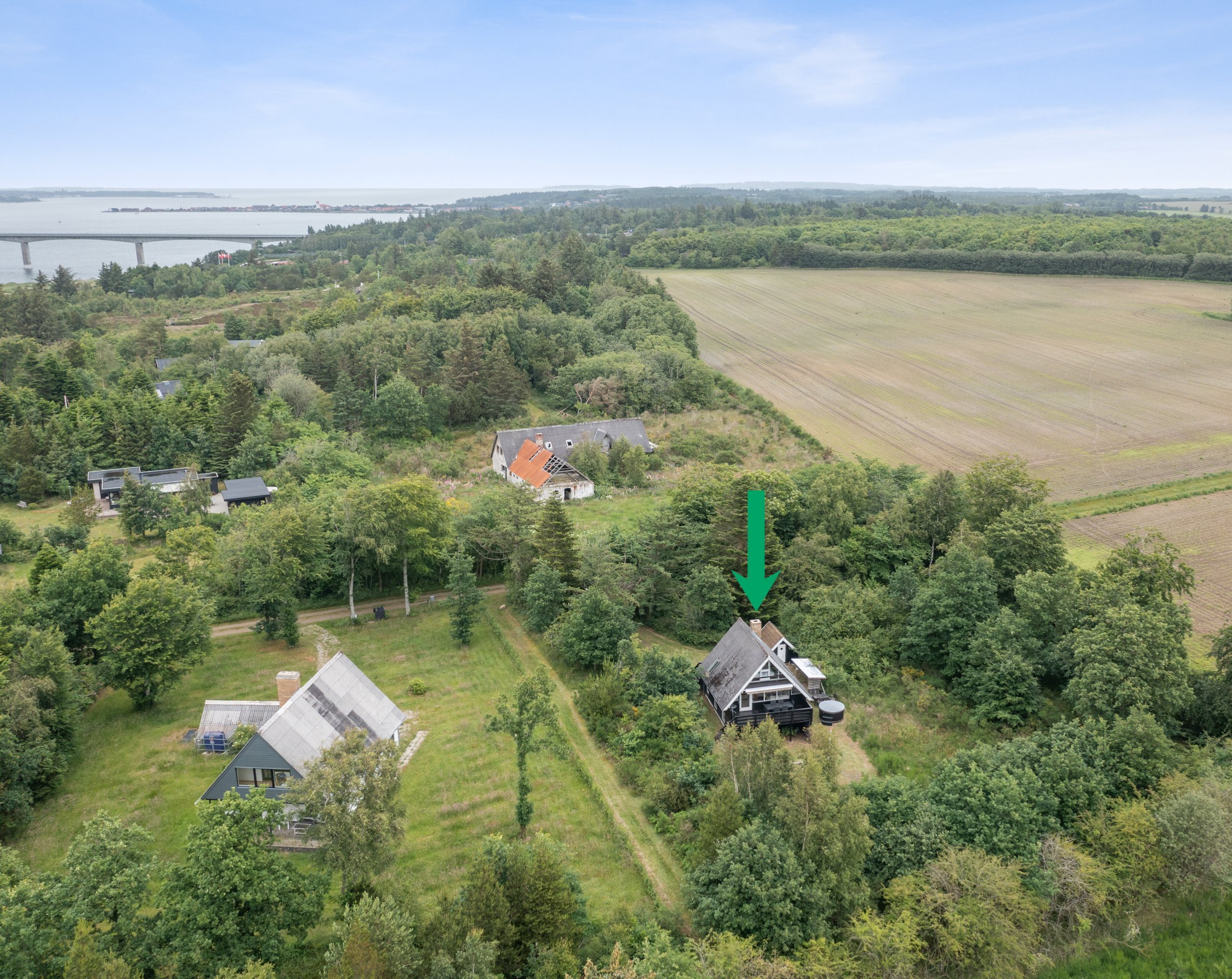 Fremhævet luftfoto billede i fuldskærmstilstand. Billede af Tyttebærvej 14, Vile, 7870 Roslev