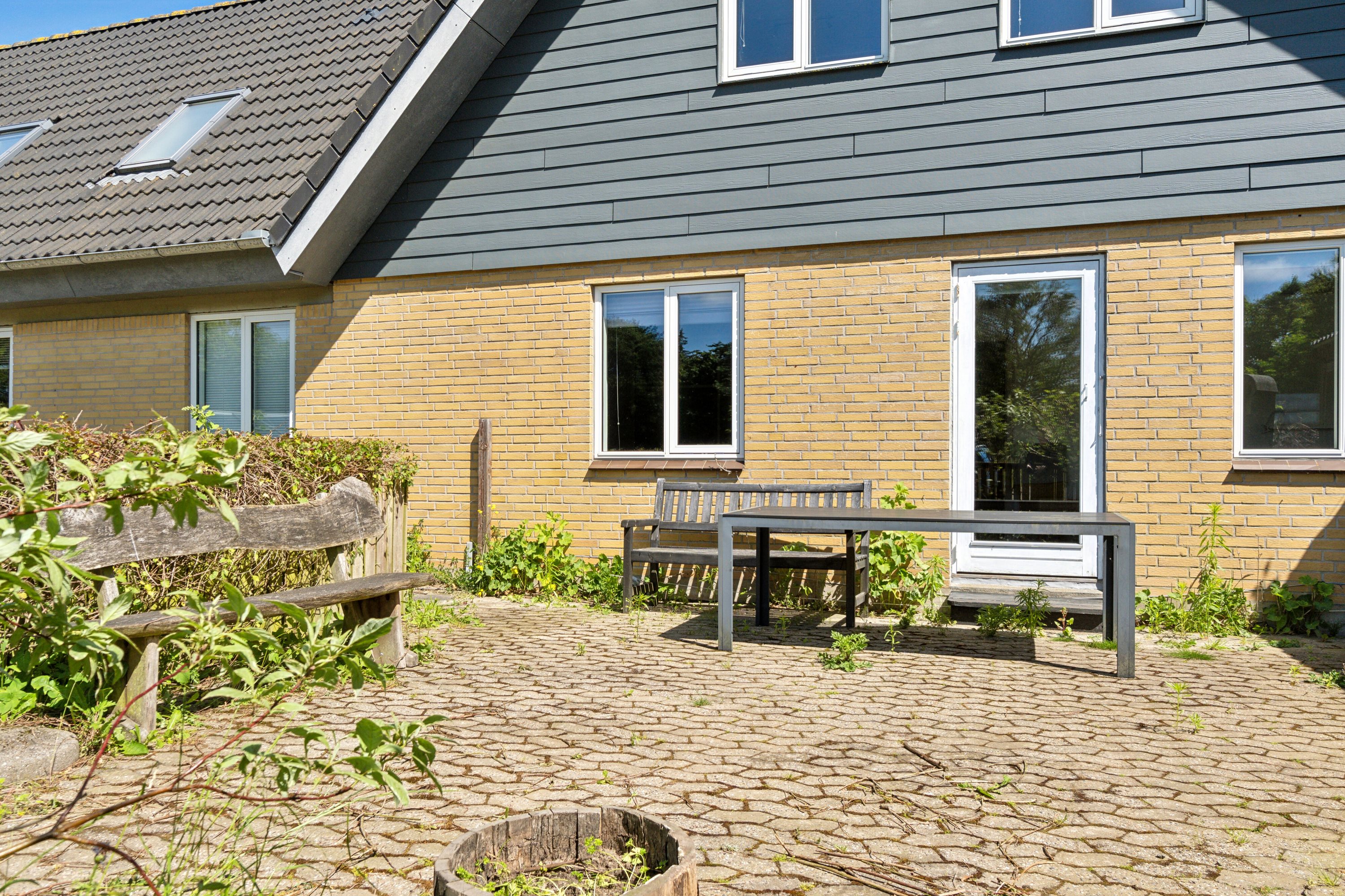 Fremhævet set fra vejen billede i fuldskærmstilstand. Billede af Snevrevej 4A, Højrup,Horne, 9850 Hirtshals