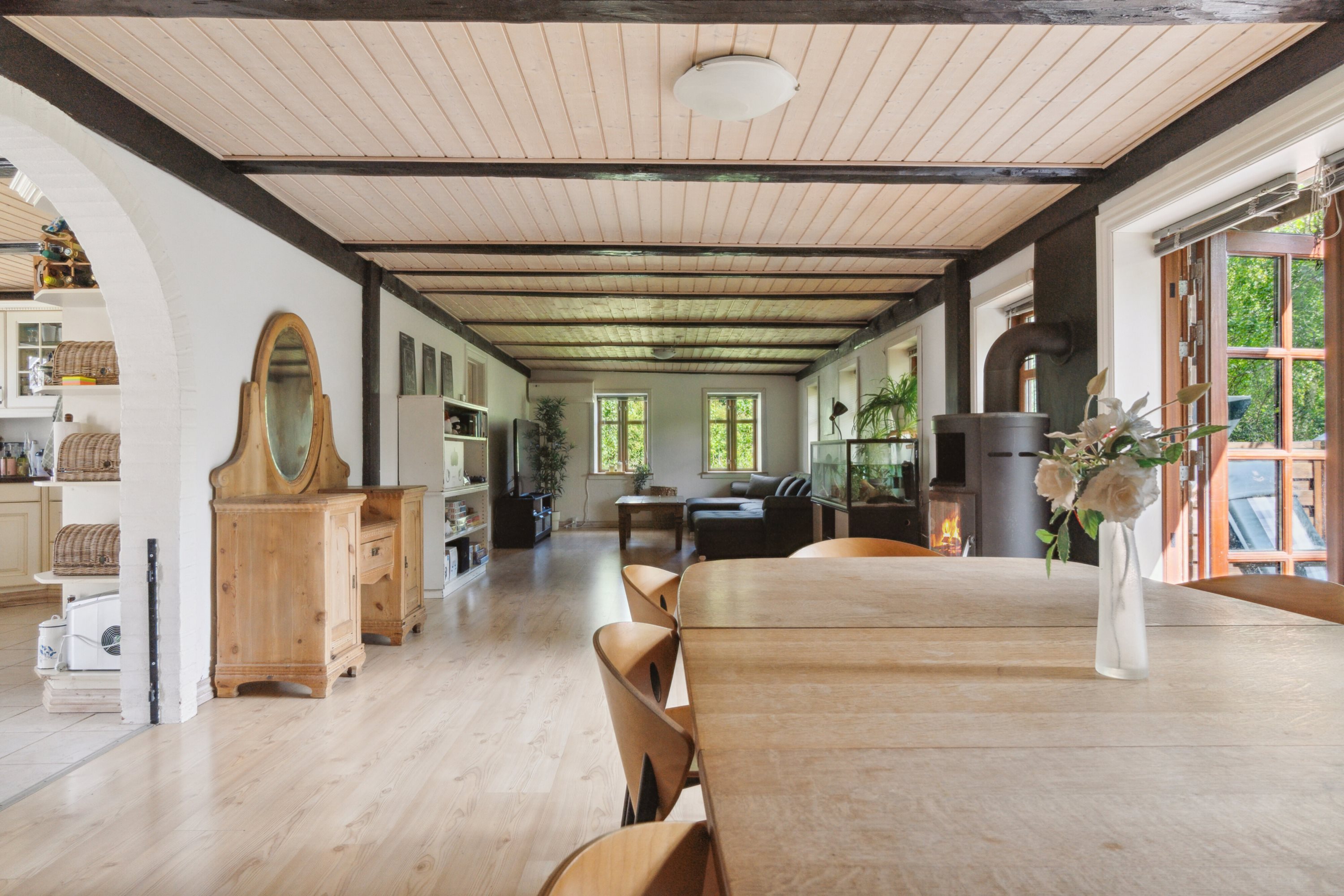 Fremhævet spisestue billede i fuldskærmstilstand. Billede af Gl Hirtshalsvej 2A, Vidstrup, 9800 Hjørring