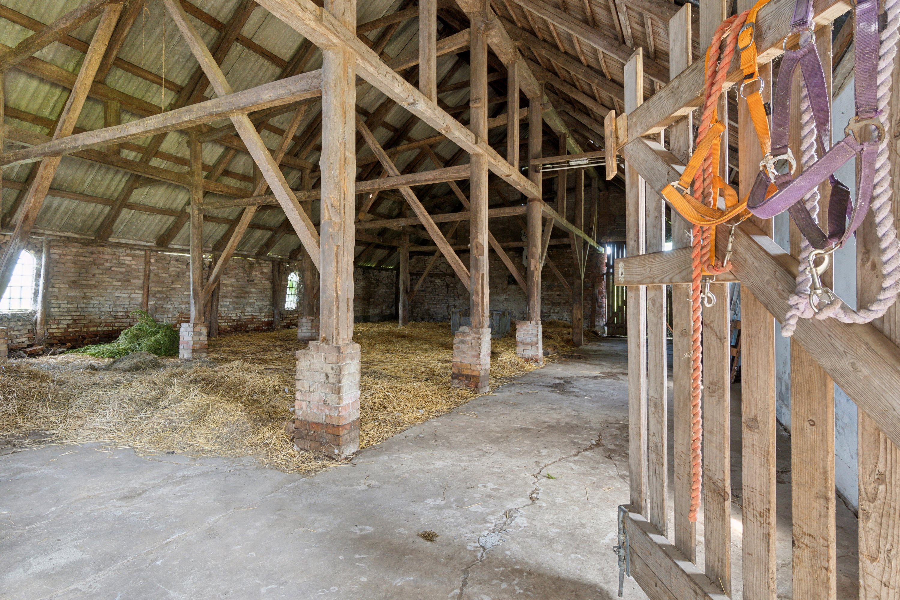 Fremhævet stald billede i fuldskærmstilstand. Billede af Gl Hirtshalsvej 2A, Vidstrup, 9800 Hjørring