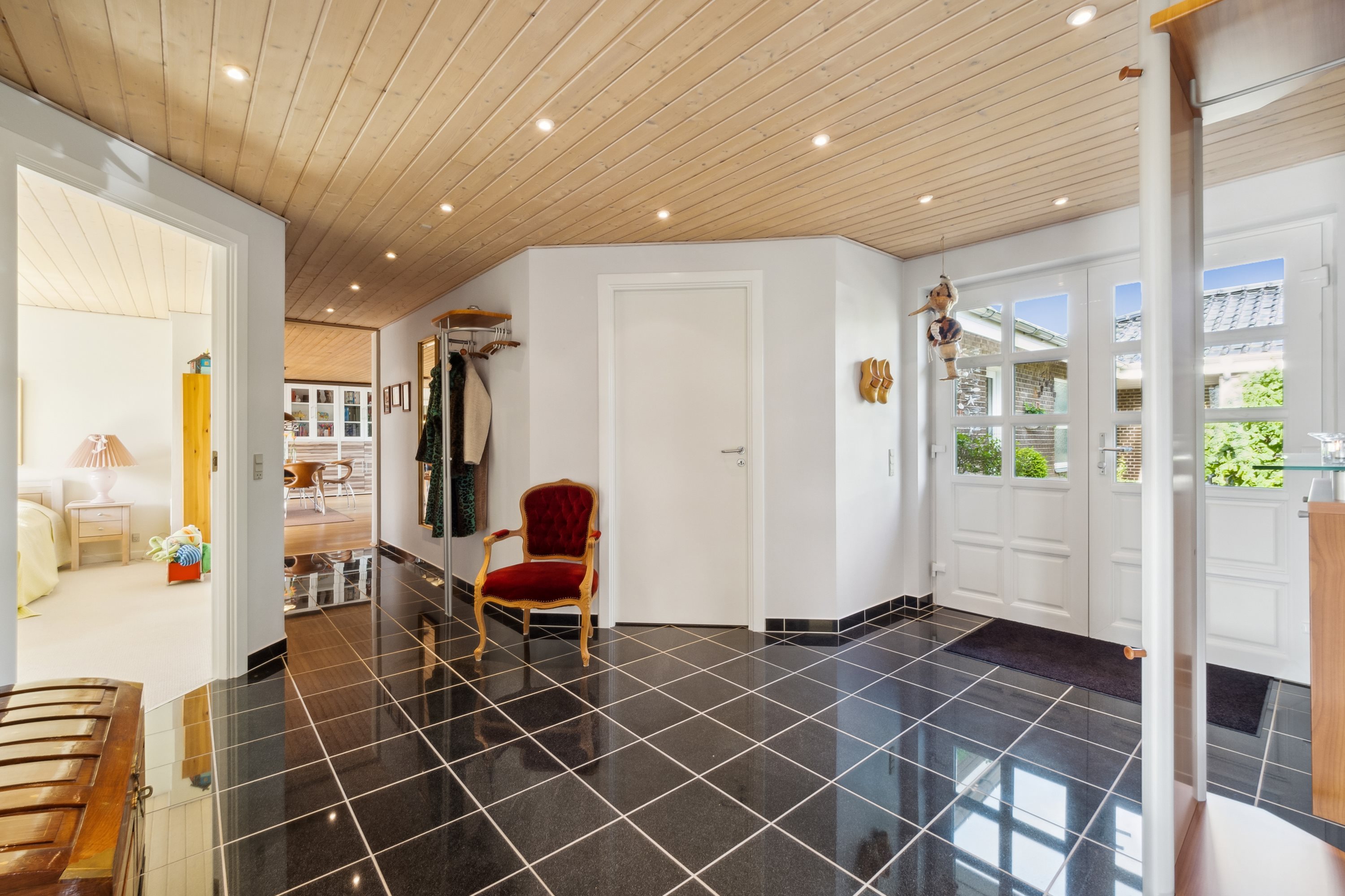 Fremhævet gang billede i fuldskærmstilstand. Billede af Bygvænget 12, 7870 Roslev