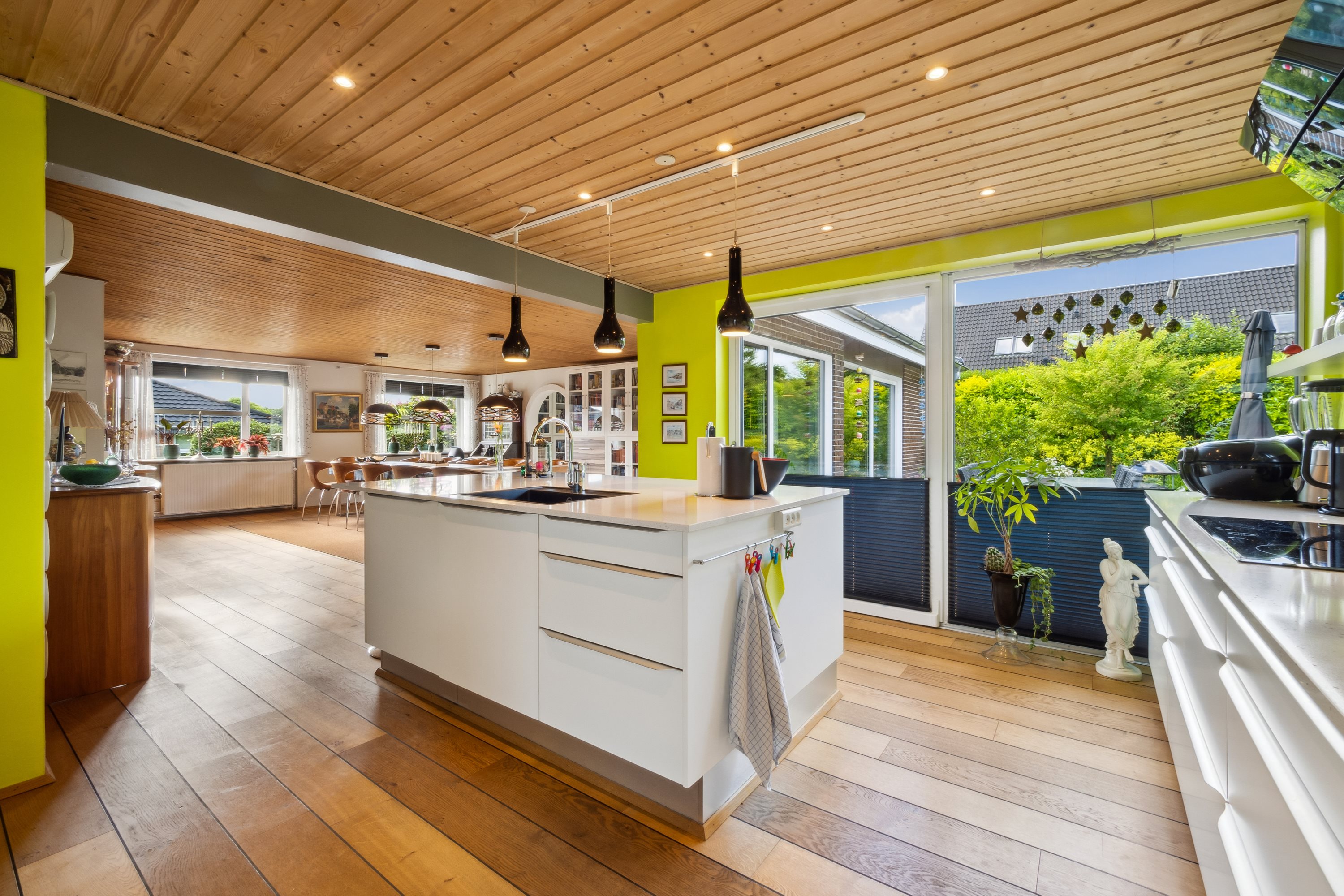 Fremhævet køkken billede i fuldskærmstilstand. Billede af Bygvænget 12, 7870 Roslev