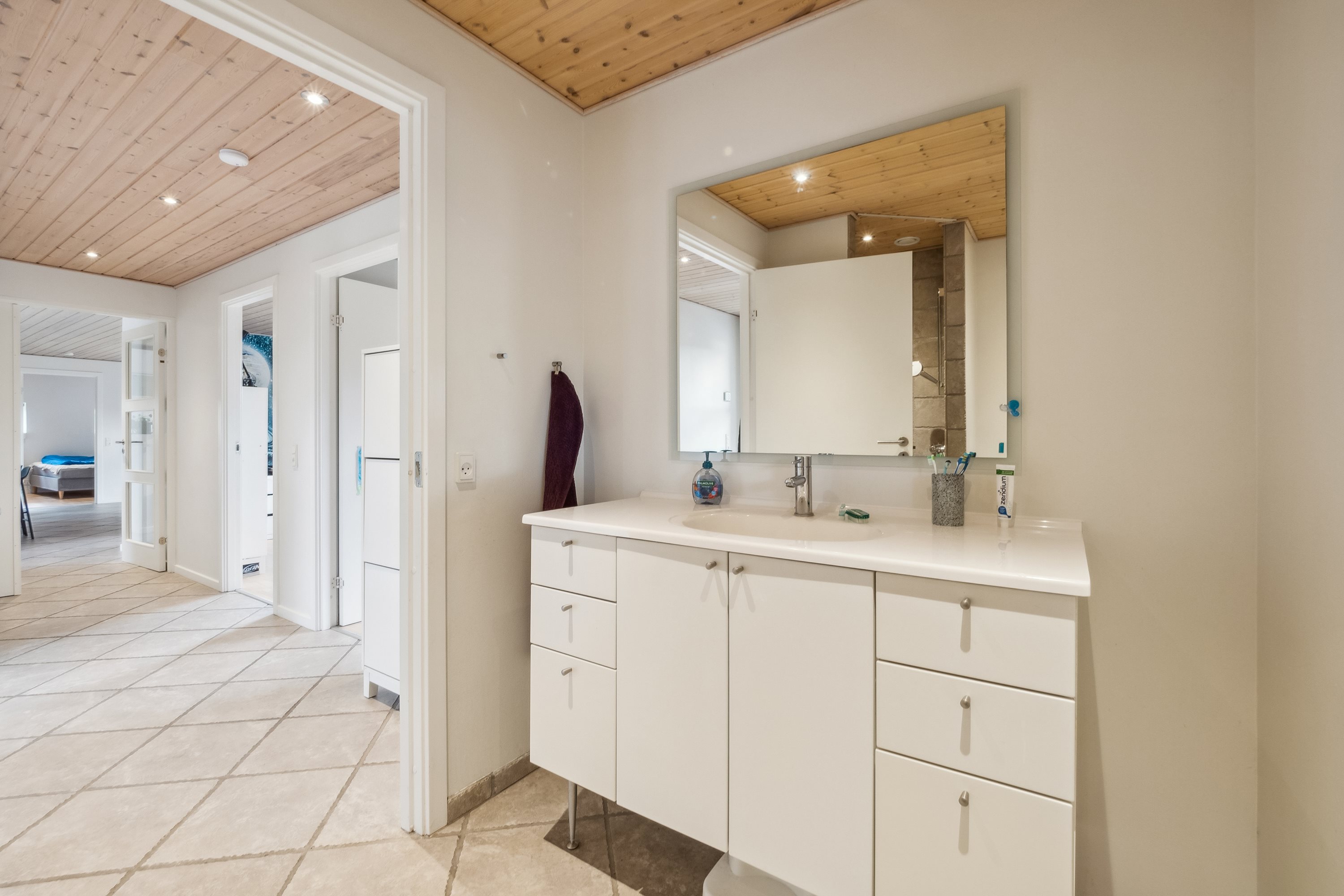 Fremhævet badeværelse billede i fuldskærmstilstand. Billede af Katrinevænget 35, 8800 Viborg