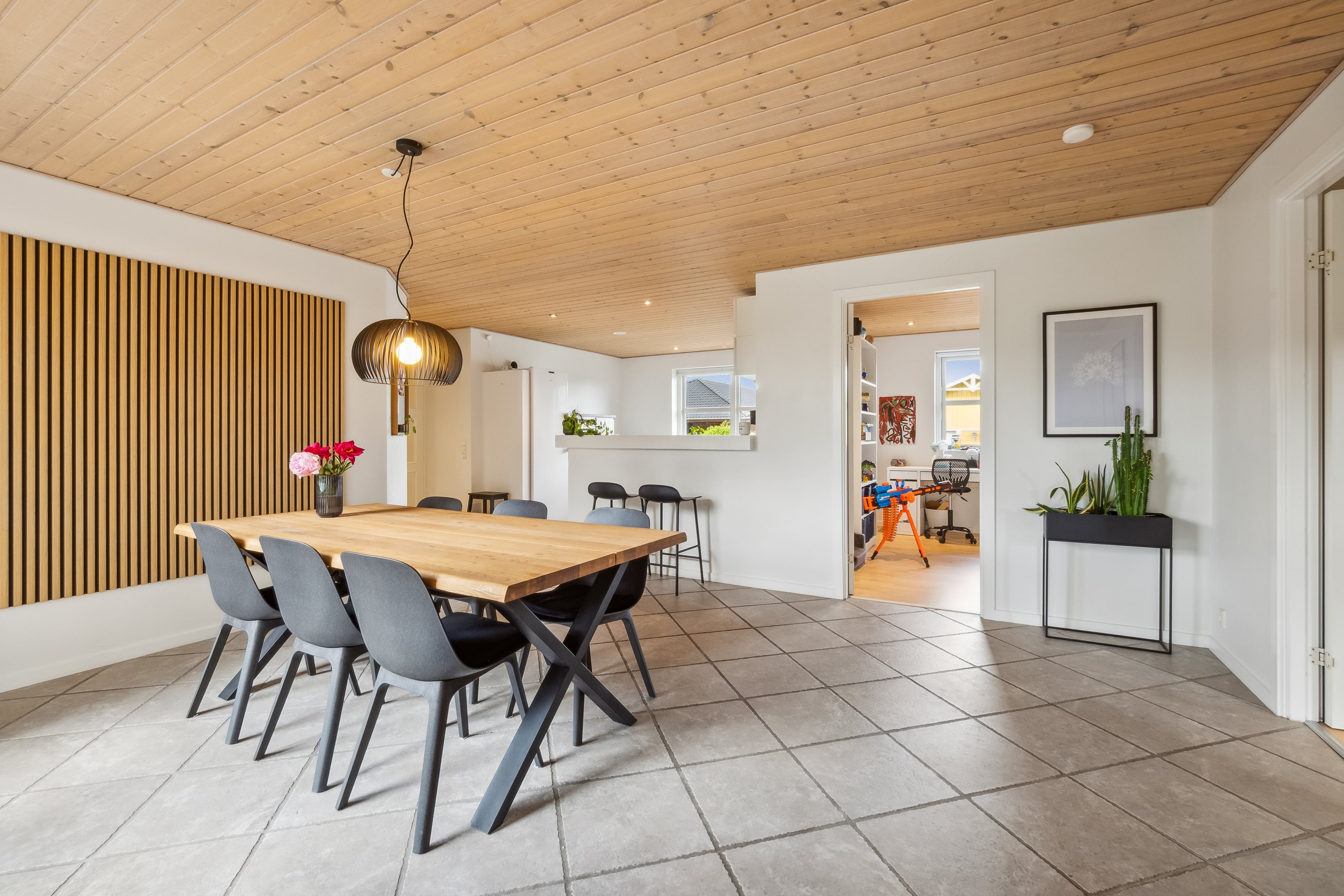 Fremhævet stue billede i fuldskærmstilstand. Billede af Katrinevænget 35, 8800 Viborg