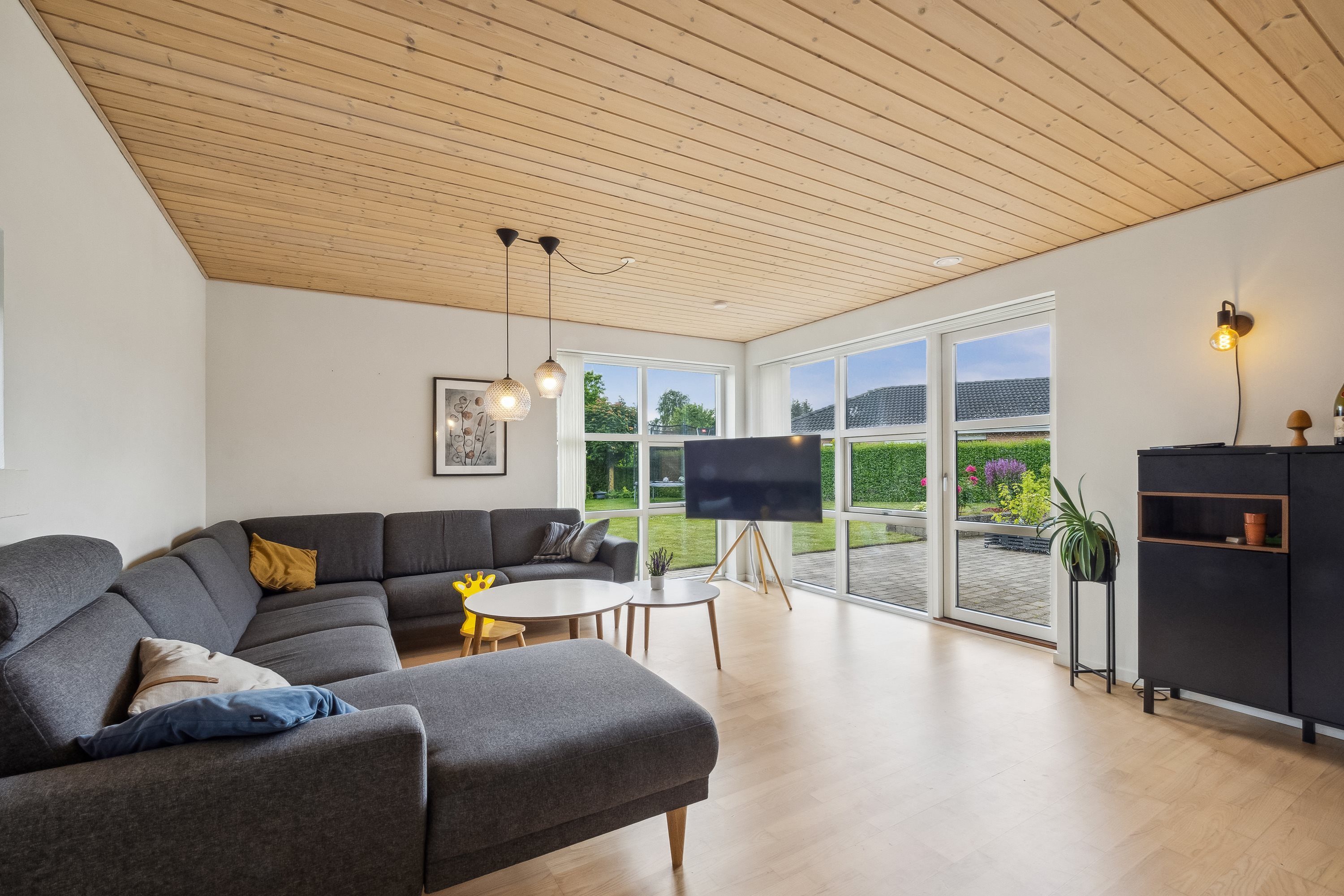 Fremhævet stue billede i fuldskærmstilstand. Billede af Katrinevænget 35, 8800 Viborg