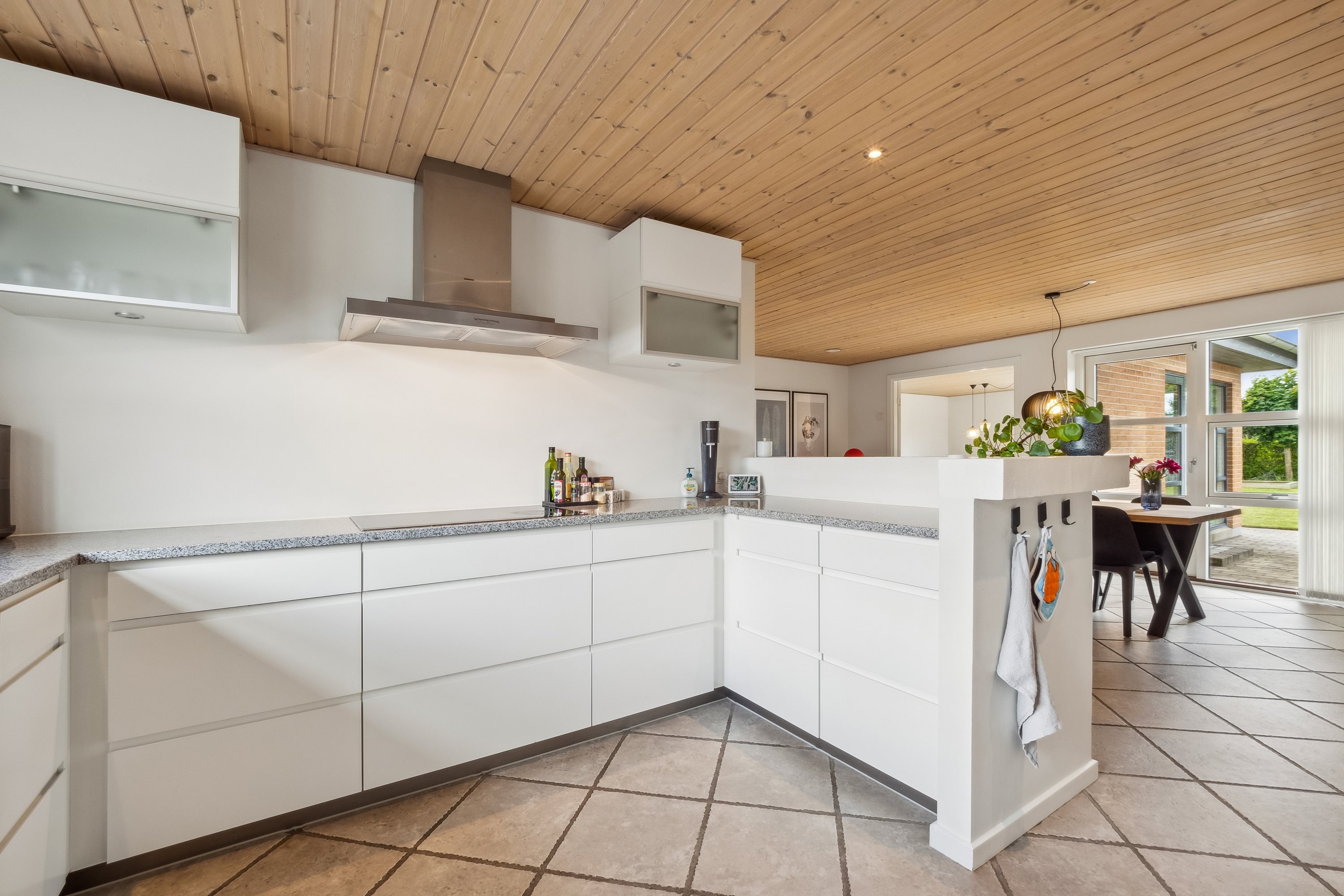 Fremhævet køkken billede i fuldskærmstilstand. Billede af Katrinevænget 35, 8800 Viborg