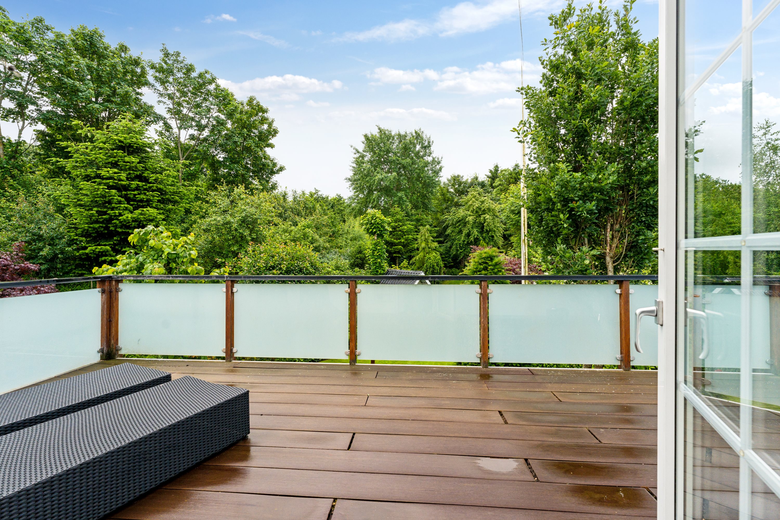 Fremhævet terrasse billede i fuldskærmstilstand. Billede af Vinkelvej 3, Hvorslev, 8860 Ulstrup