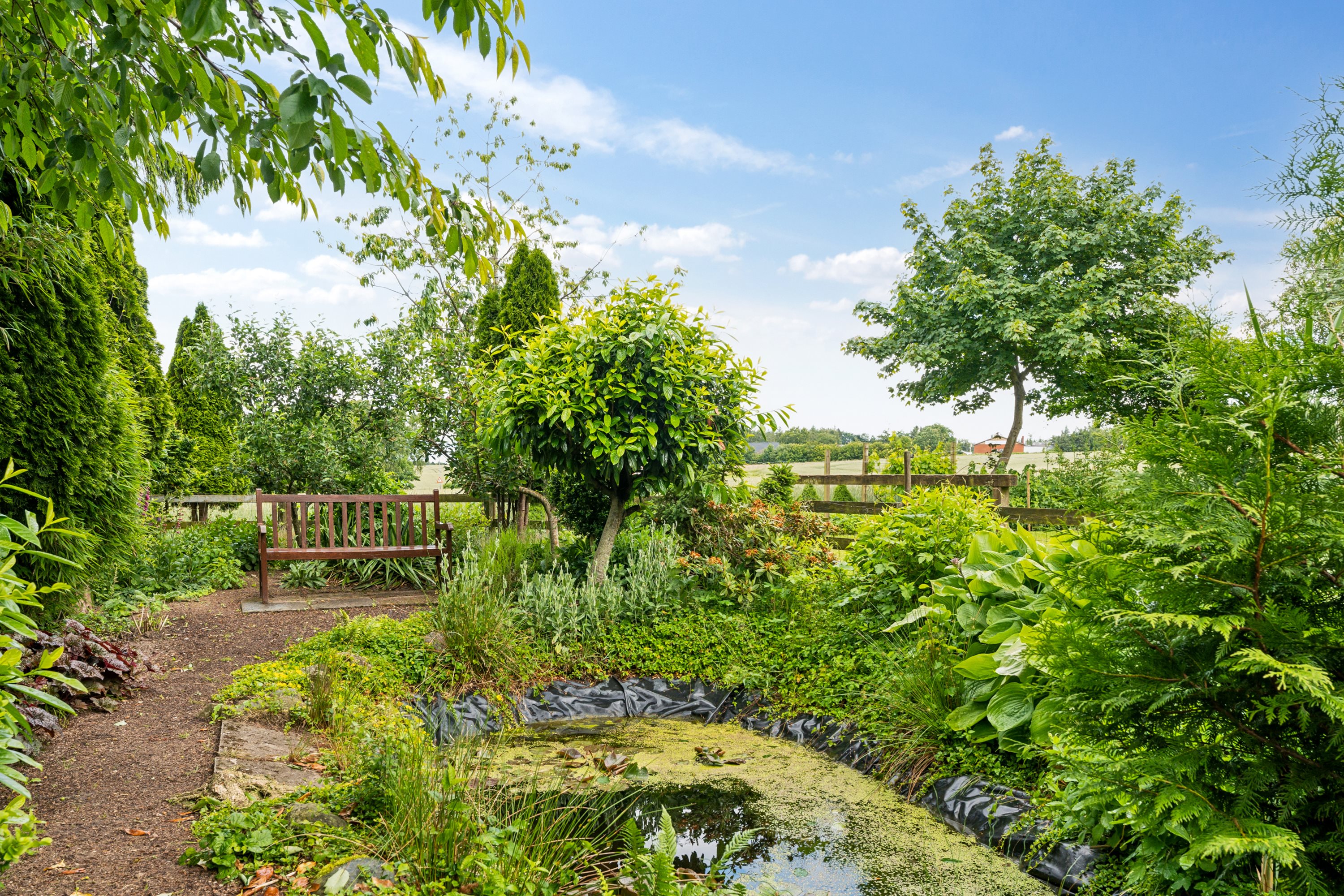 Fremhævet have billede i fuldskærmstilstand. Billede af Vinkelvej 3, Hvorslev, 8860 Ulstrup