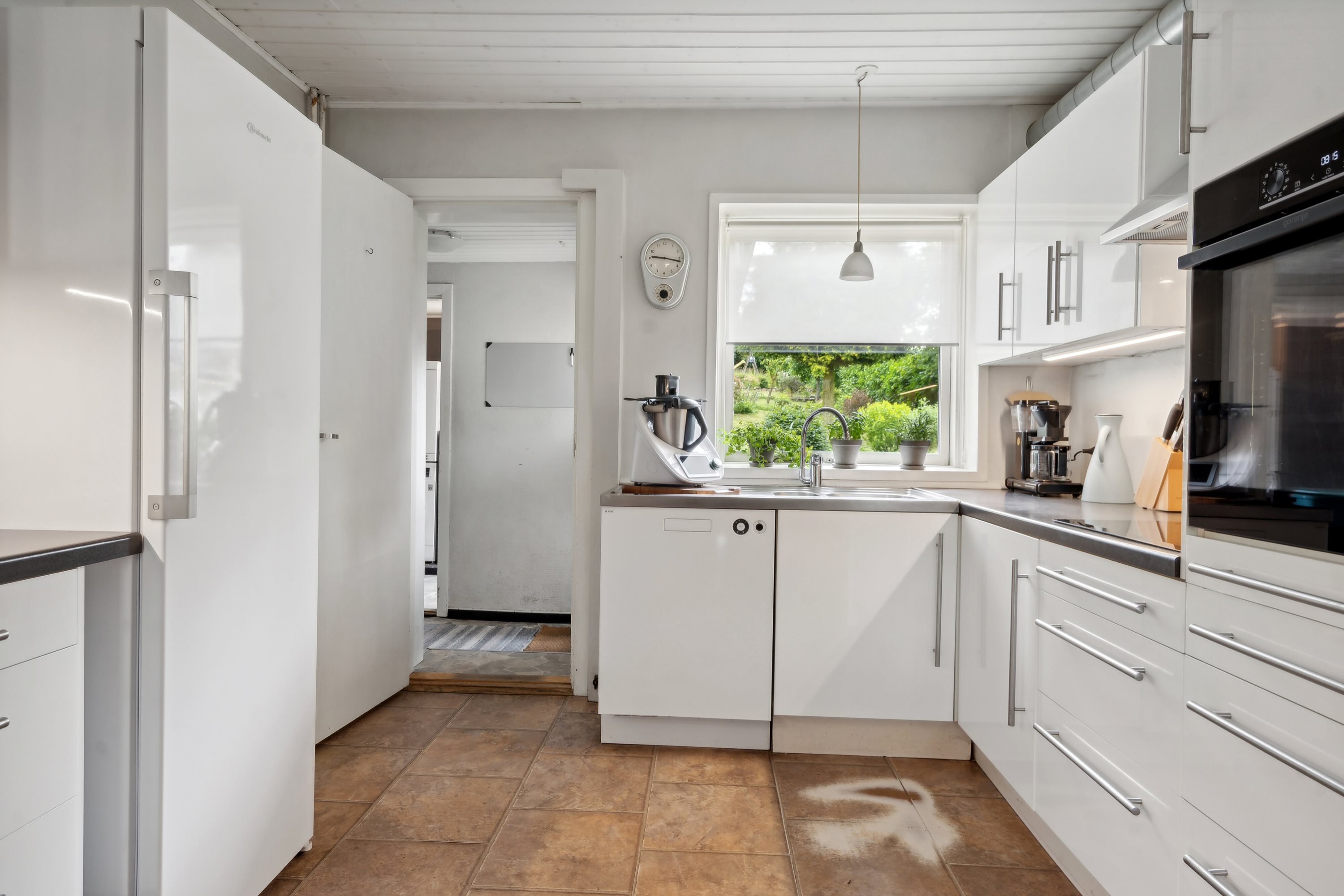 Fremhævet køkken billede i fuldskærmstilstand. Billede af Sandbjergvej 26, 5771 Stenstrup