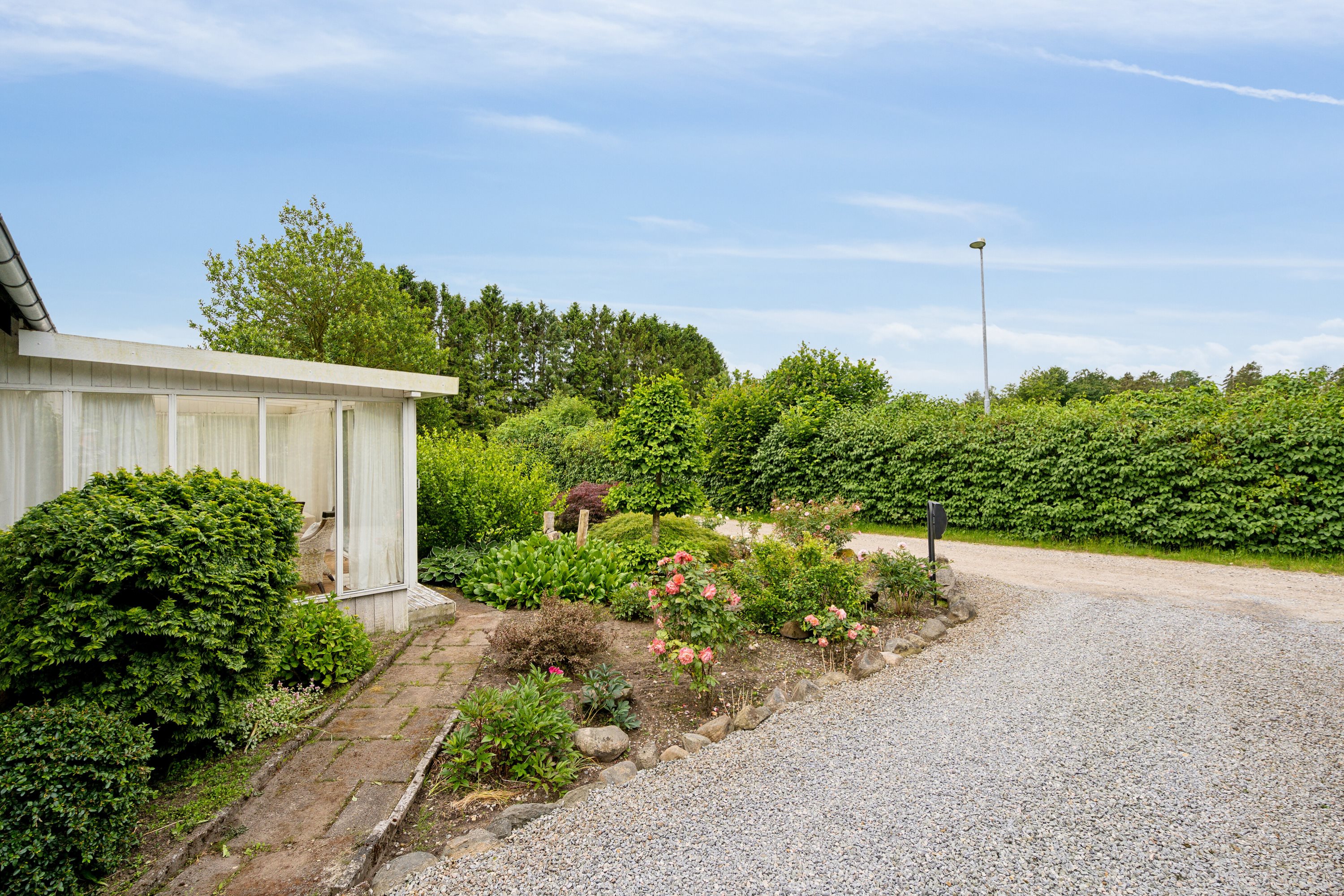 Fremhævet set fra vejen billede i fuldskærmstilstand. Billede af Sandbjergvej 26, 5771 Stenstrup