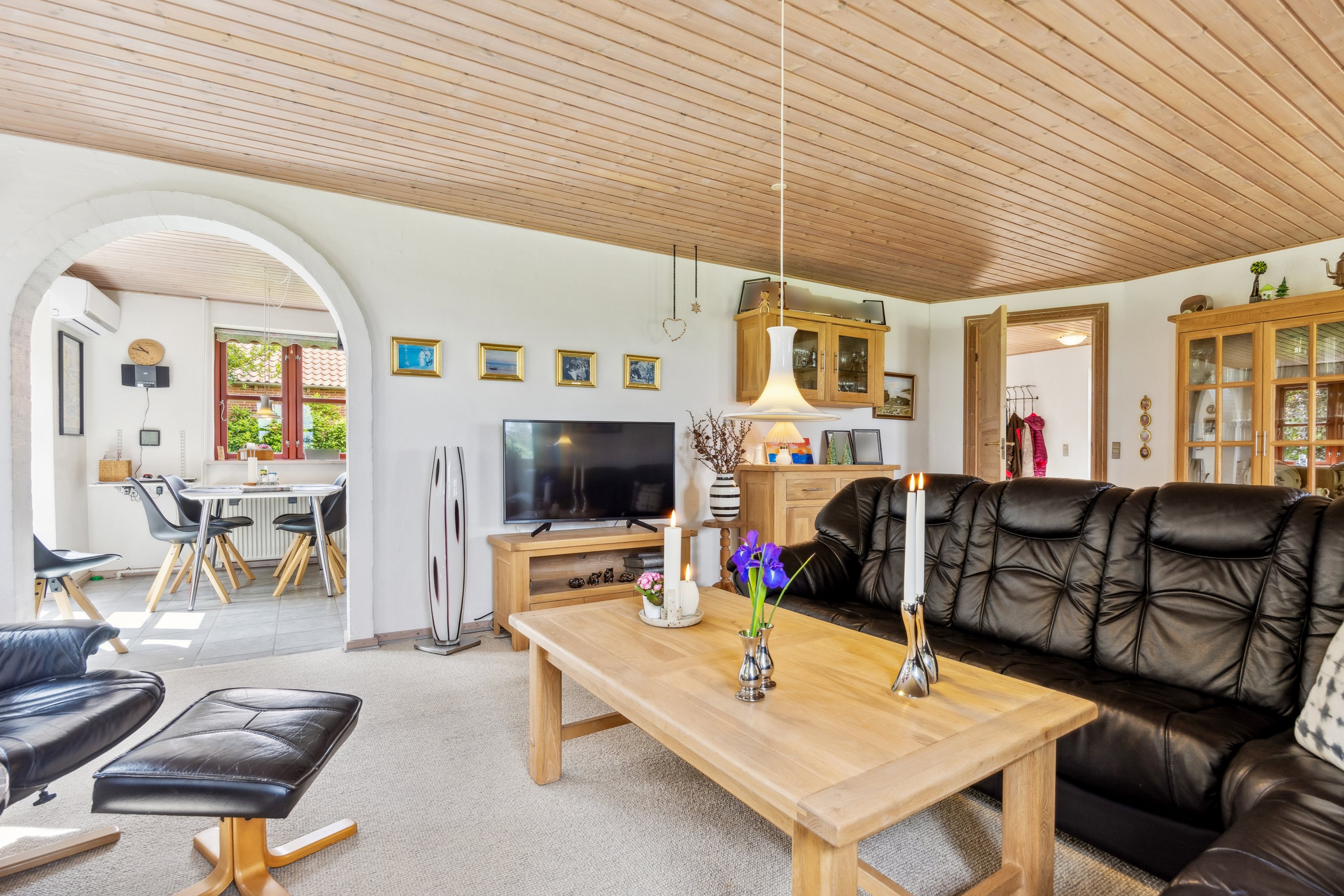 Fremhævet stue billede i fuldskærmstilstand. Billede af Grønbjerg 16, Hunstrup, 7700 Thisted