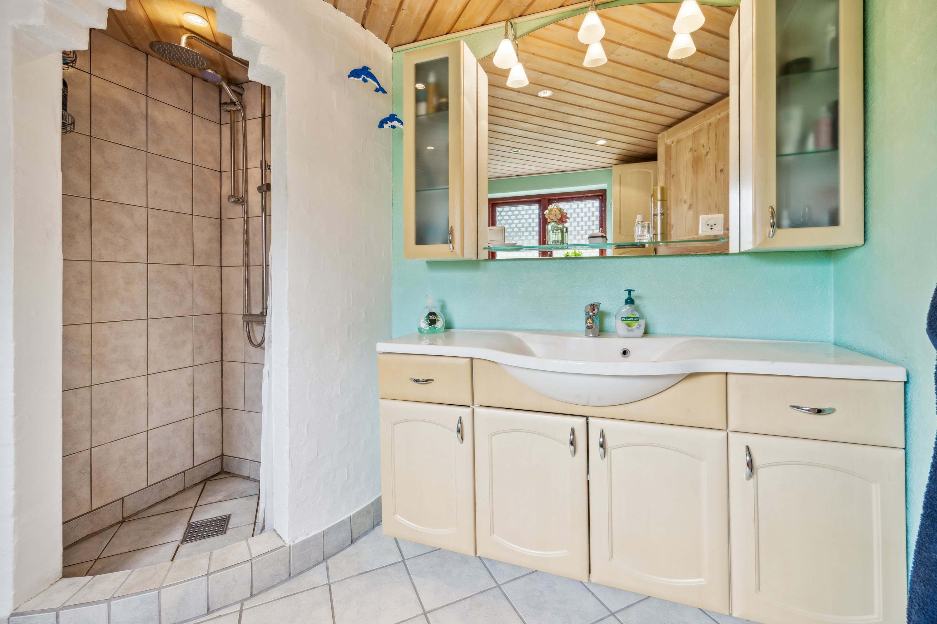 Fremhævet badeværelse billede i fuldskærmstilstand. Billede af Grønbjerg 16, Hunstrup, 7700 Thisted