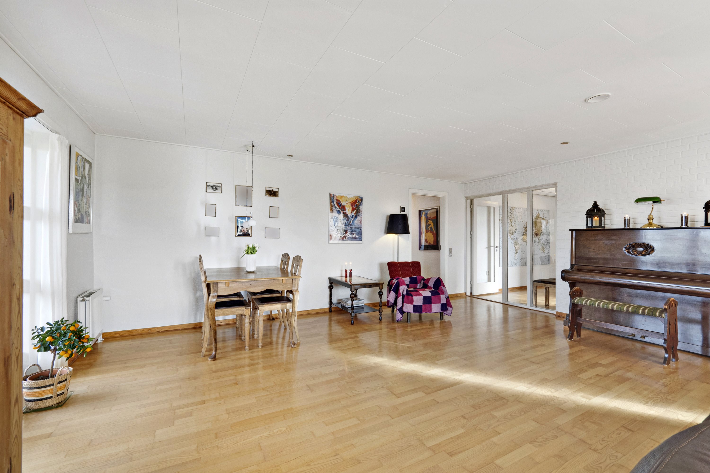 Fremhævet stue billede i fuldskærmstilstand. Billede af Vilevej 10, Vile, 7870 Roslev