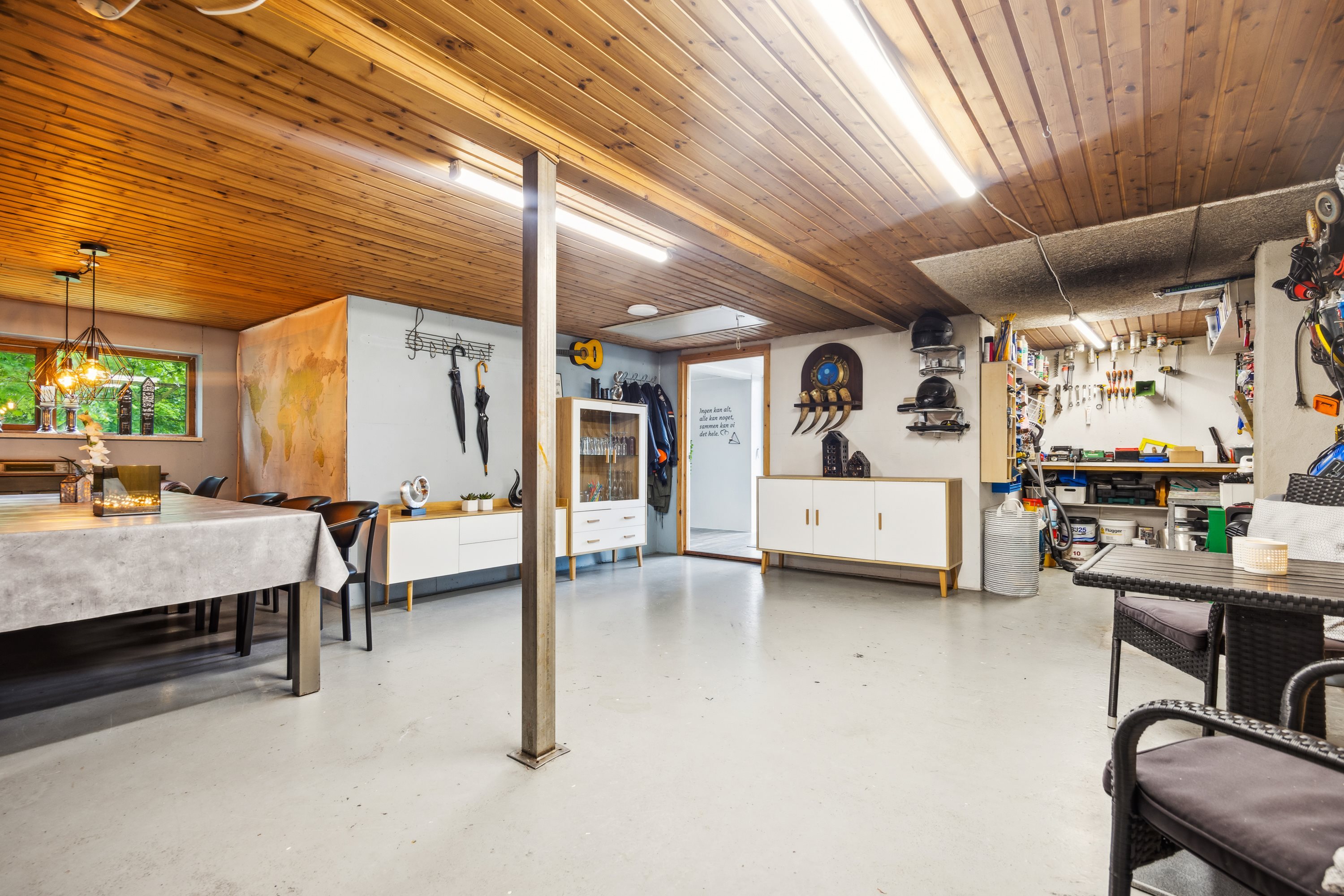 Fremhævet garage billede i fuldskærmstilstand. Billede af Bybakken 8, Ræhr, 7730 Hanstholm