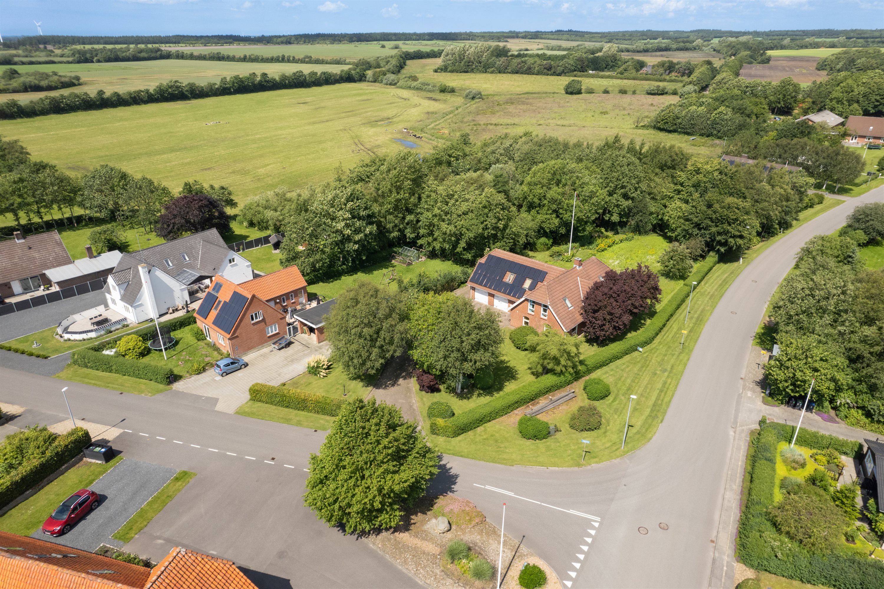 Fremhævet luftfoto billede i fuldskærmstilstand. Billede af Teglgårdvej 2, Orten, 6800 Varde