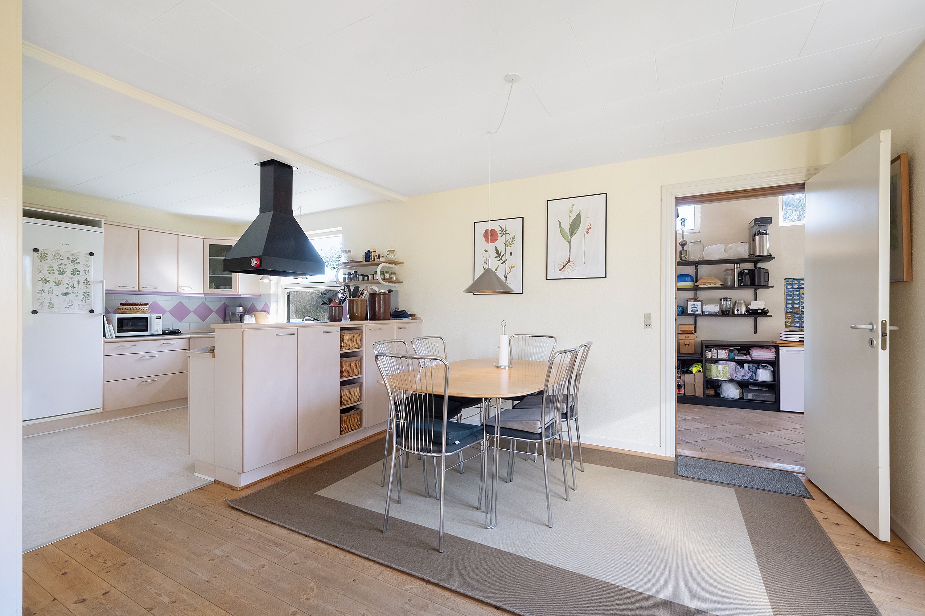 Fremhævet køkken alrum billede i fuldskærmstilstand. Billede af Gammel Hobrovej 3, Bonderup, 9610 Nørager