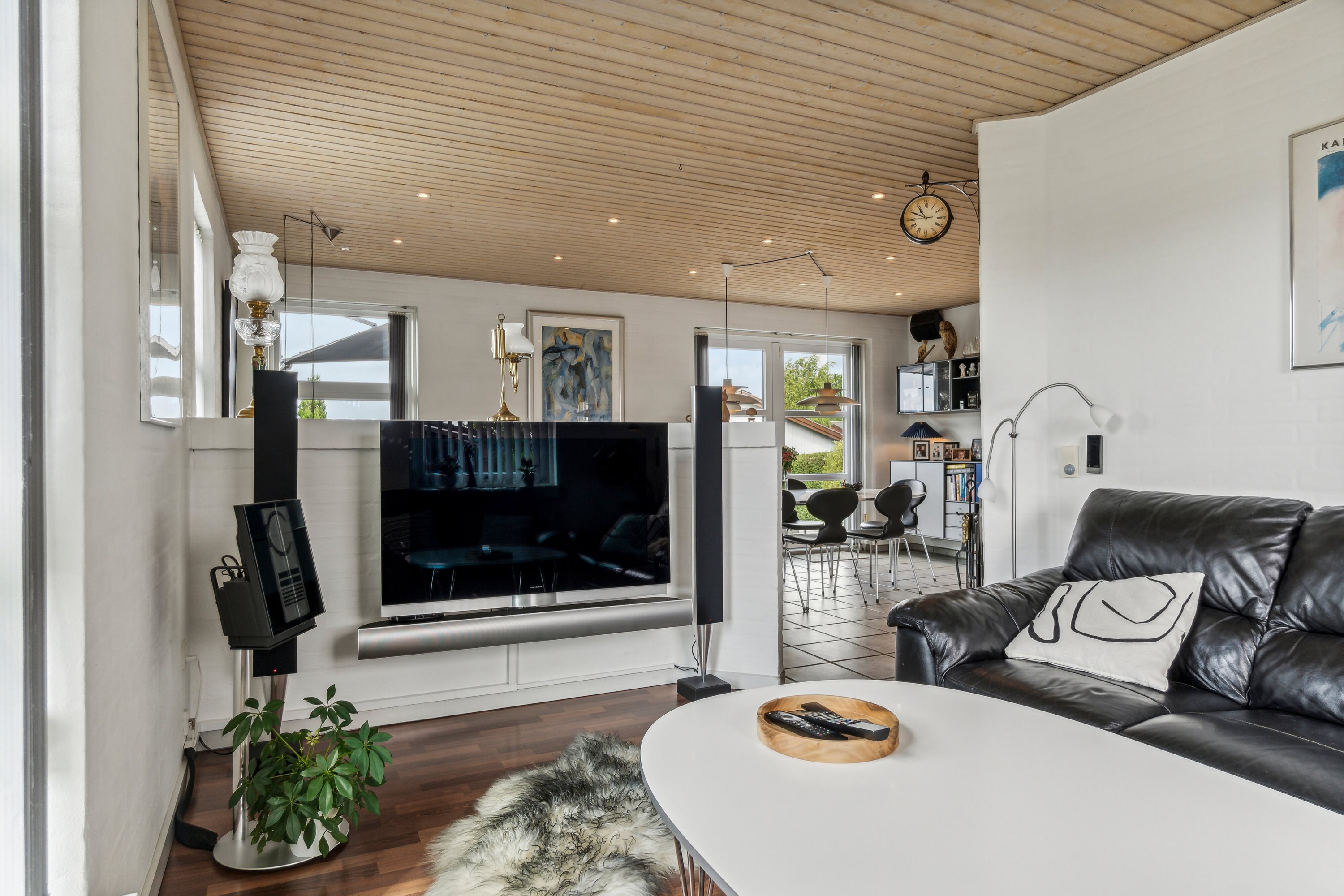 Fremhævet stue billede i fuldskærmstilstand. Billede af Bøgeløkken 5, Thurø, 5700 Svendborg