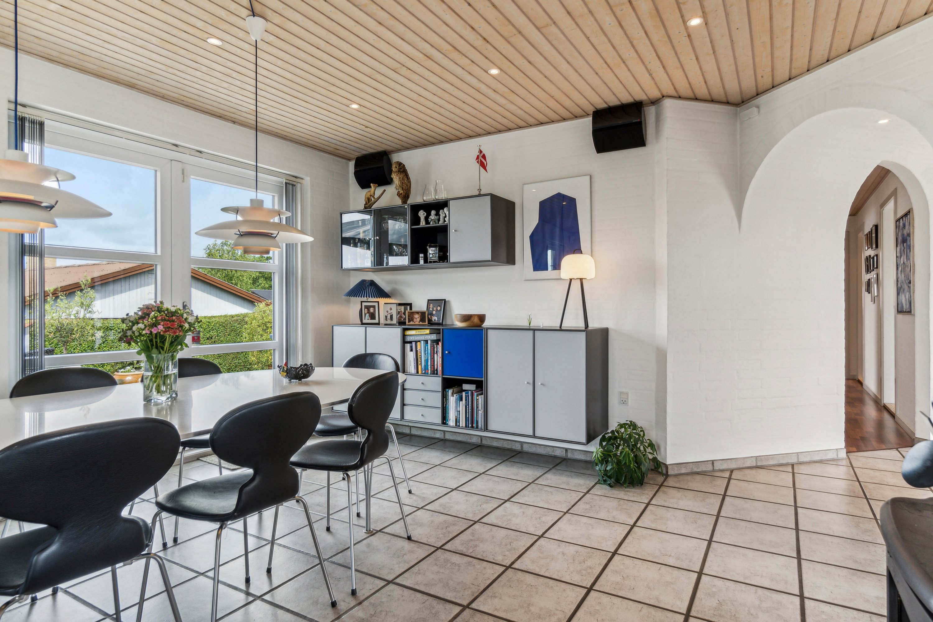 Fremhævet spisestue billede i fuldskærmstilstand. Billede af Bøgeløkken 5, Thurø, 5700 Svendborg