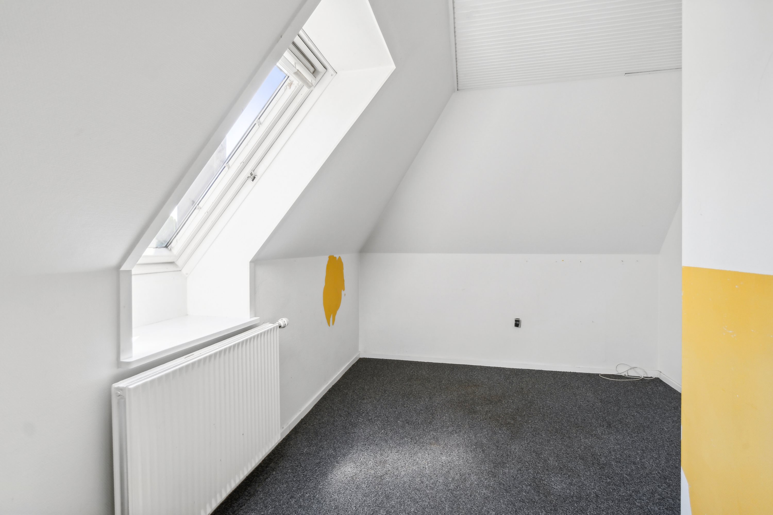 Fremhævet værelse billede i fuldskærmstilstand. Billede af Industrivej 4, 4720 Præstø