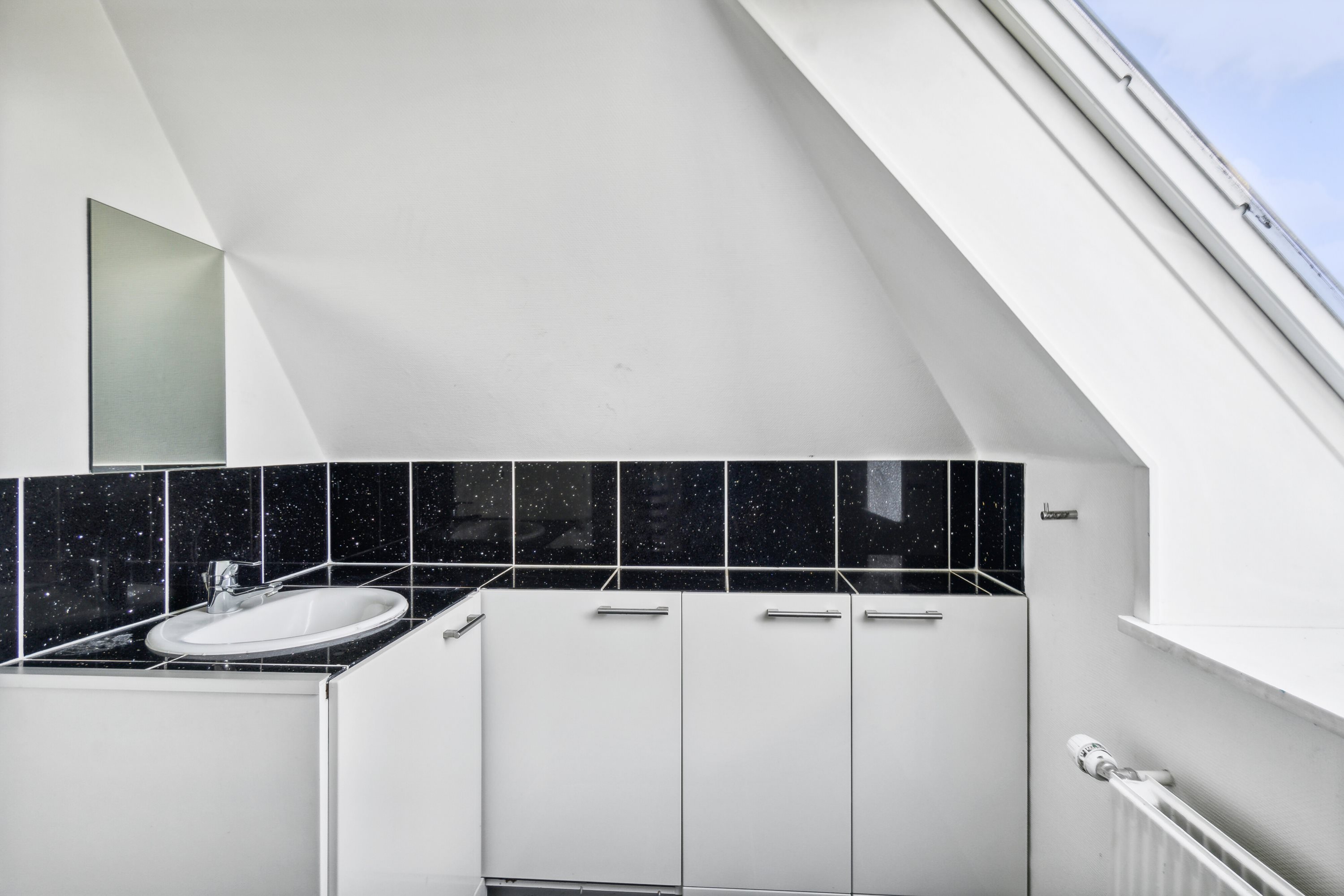 Fremhævet badeværelse billede i fuldskærmstilstand. Billede af Industrivej 4, 4720 Præstø