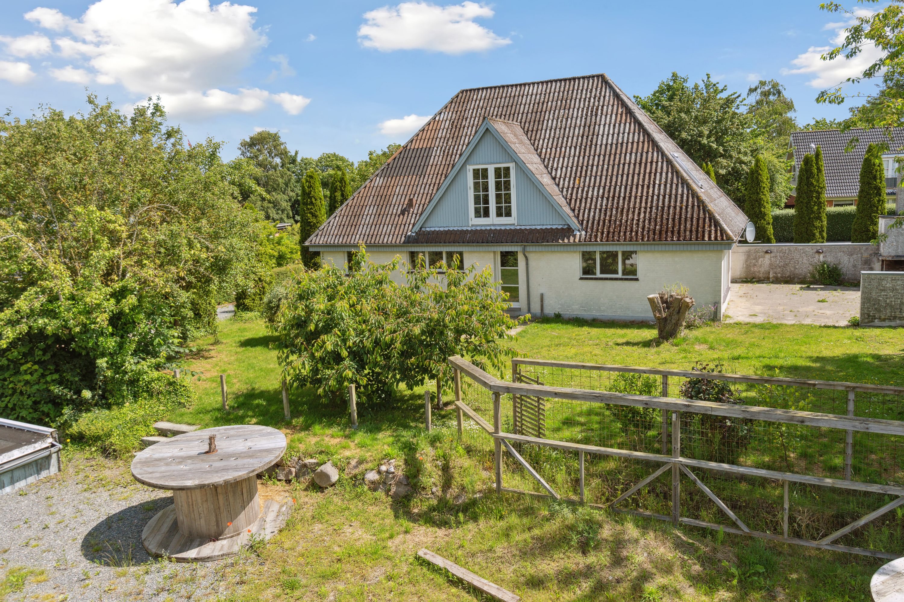 Fremhævet udendørs billede i fuldskærmstilstand. Billede af Industrivej 4, 4720 Præstø