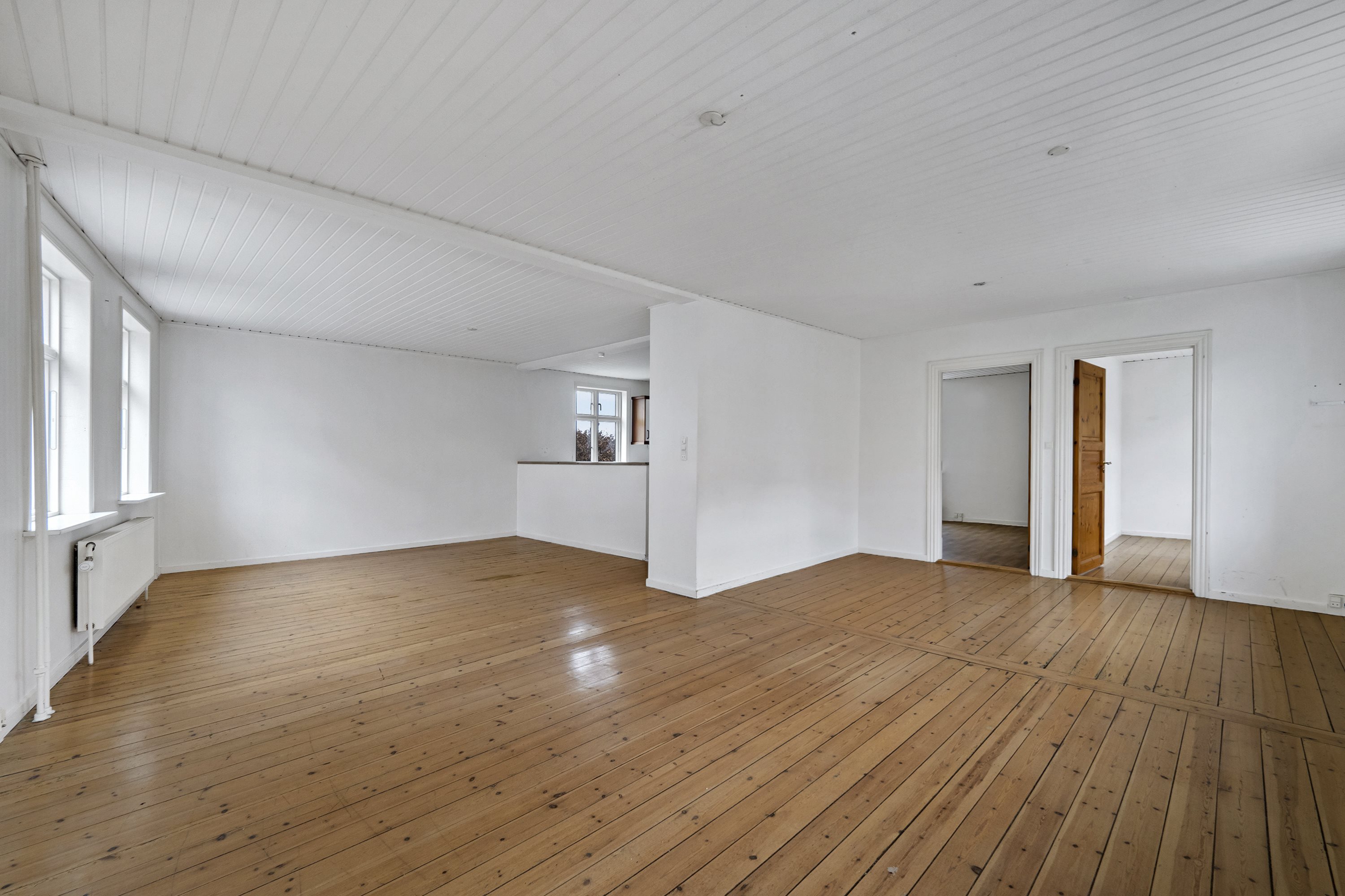 Fremhævet stue billede i fuldskærmstilstand. Billede af Hovedgaden 78, 7752 Snedsted