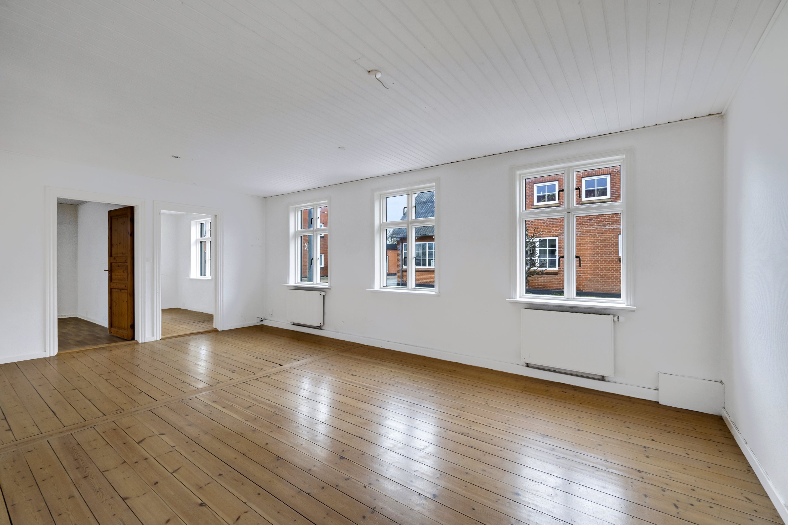 Fremhævet stue billede i fuldskærmstilstand. Billede af Hovedgaden 78, 7752 Snedsted