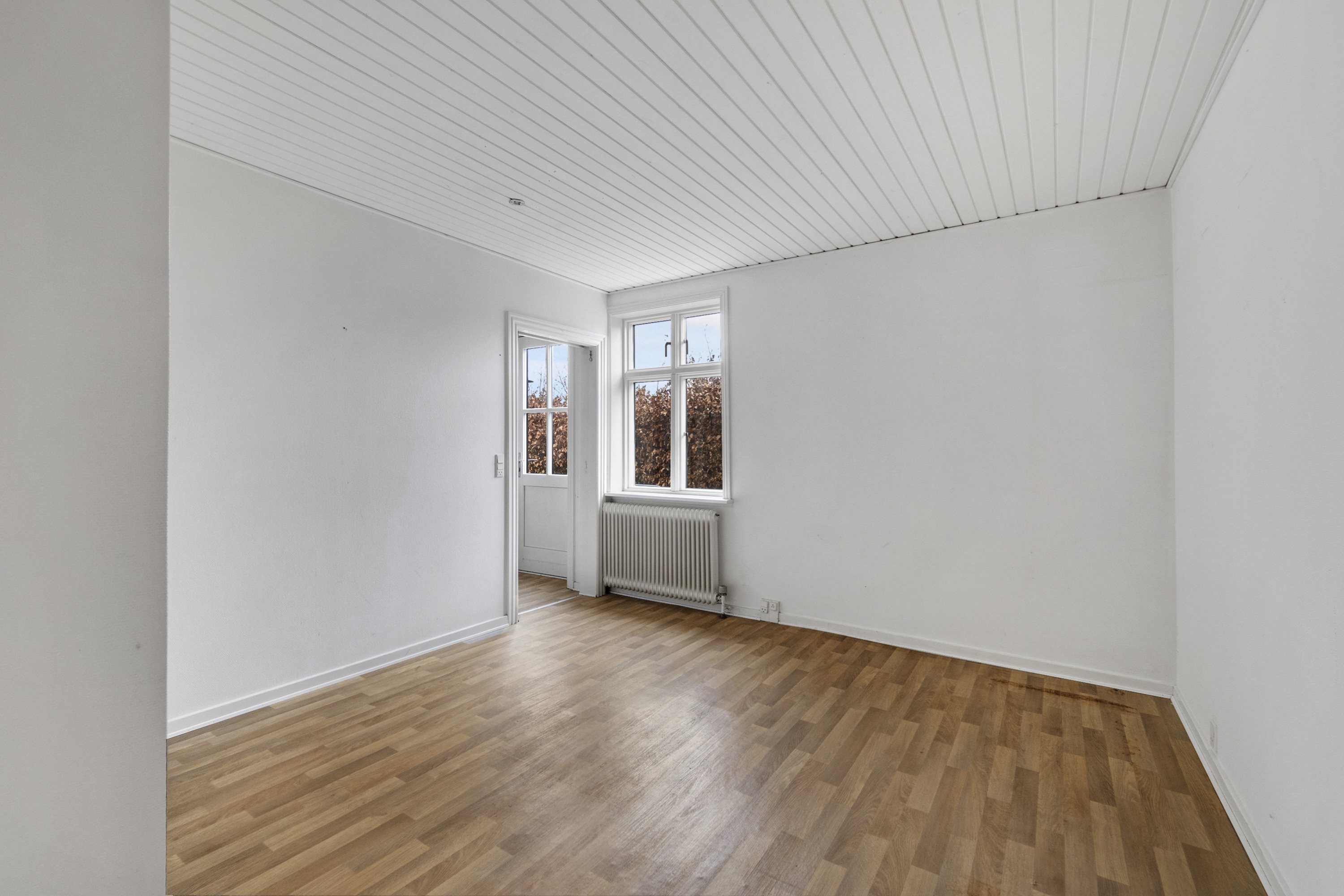 Fremhævet værelse billede i fuldskærmstilstand. Billede af Hovedgaden 78, 7752 Snedsted