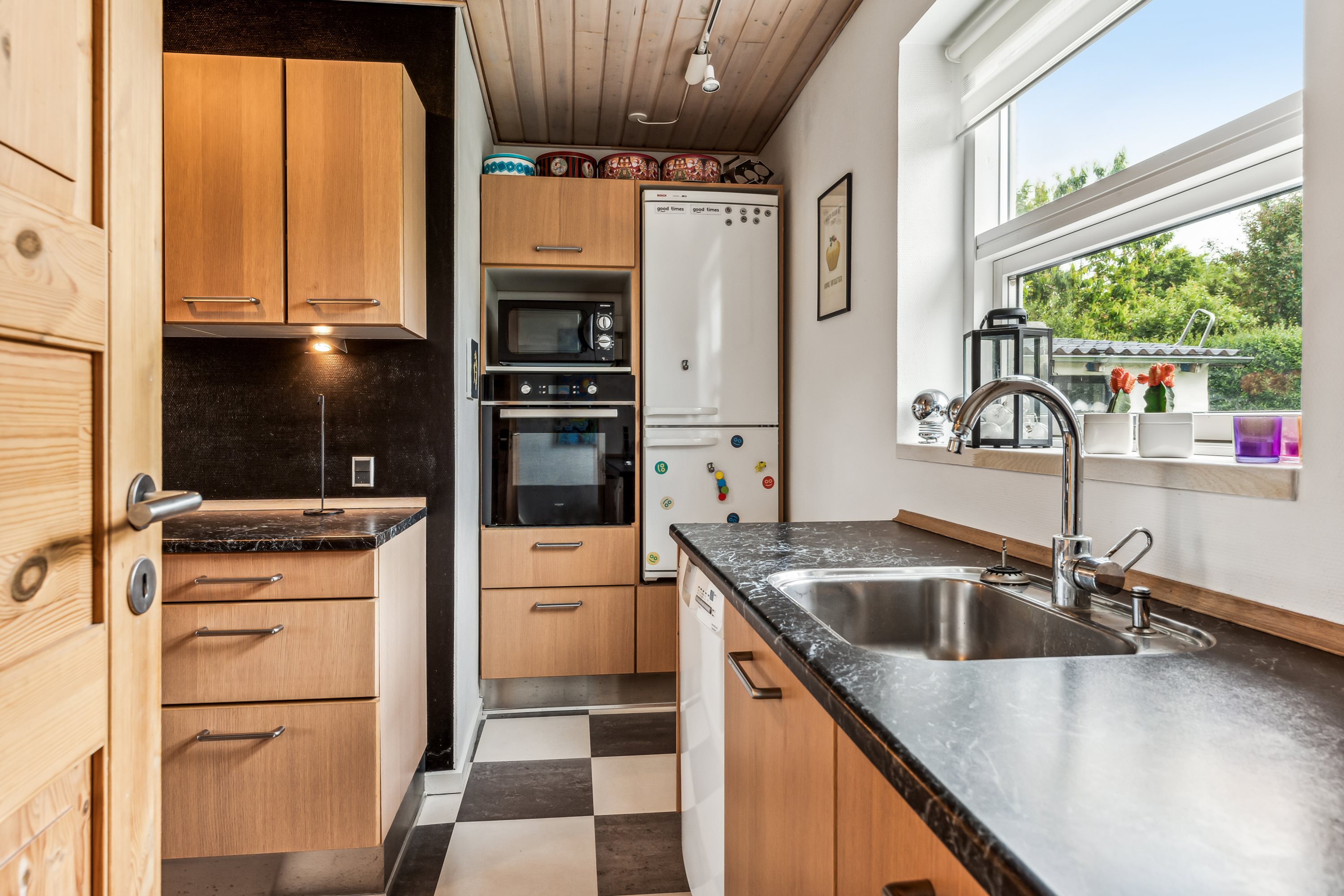 Fremhævet køkken billede i fuldskærmstilstand. Billede af Tjærbyvej 15, 8930 Randers NØ